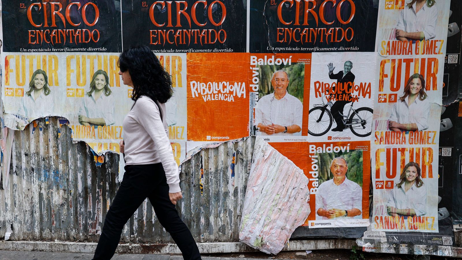 Els cartells dels candidats a les generals començaran a apegar-se el 7 de juliol, només un parell de mesos després de que els de les autonòmiques i locals prengueren els carrers