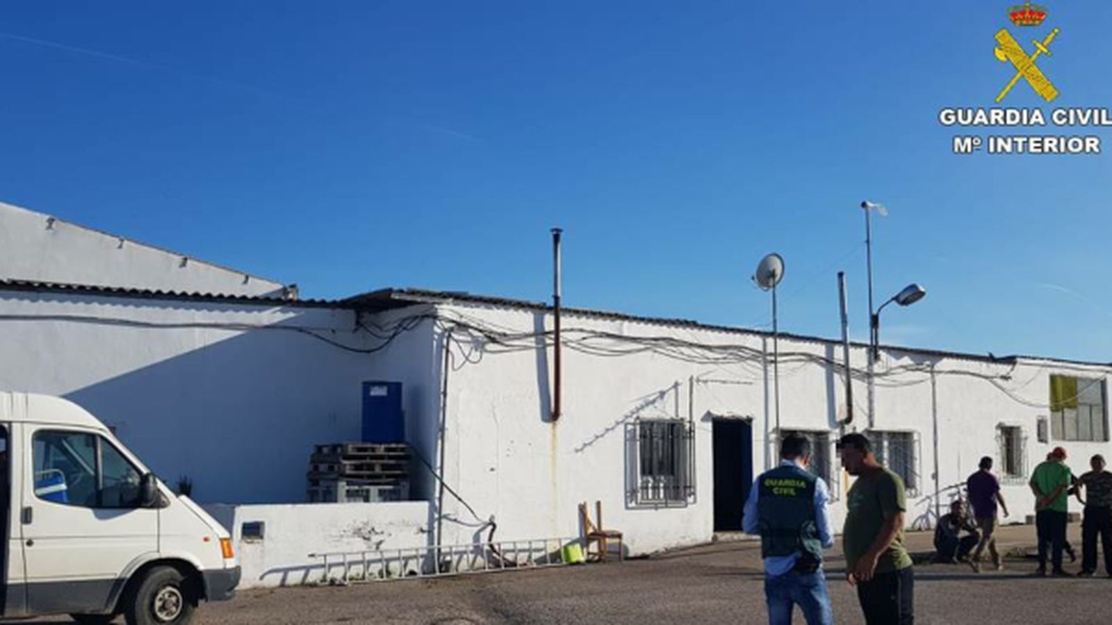 Detingut un matrimoni a Alacant per presumptament explotar laboralment nou persones