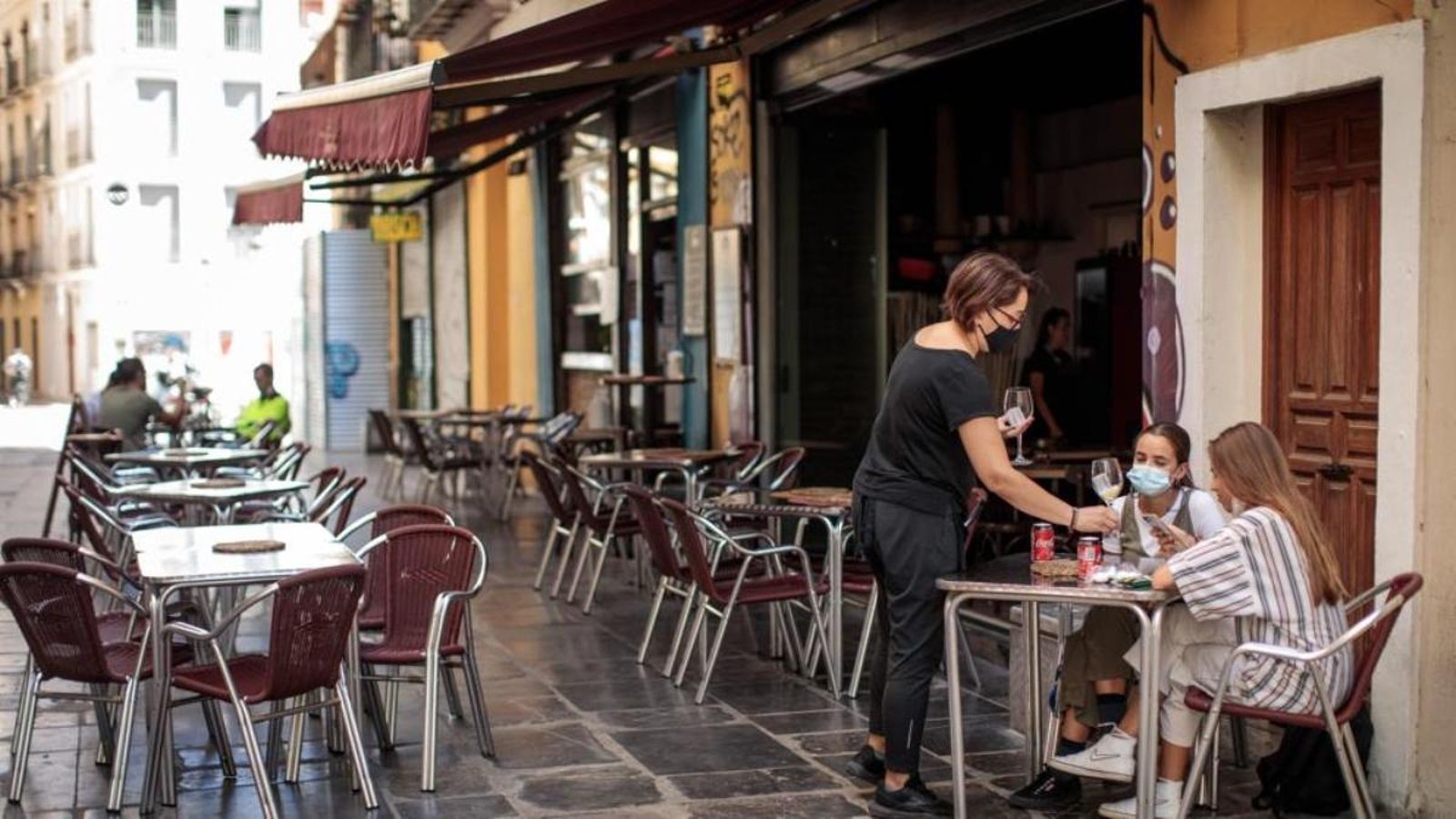 Tendes i bars al 50%, les noves restriccions en la Comunitat Valenciana