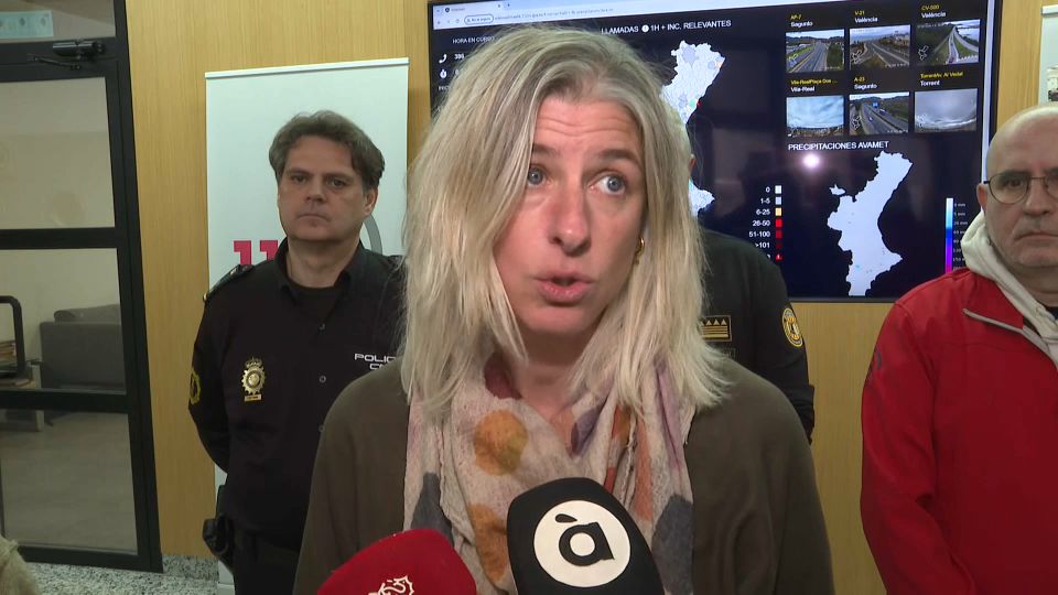 La secretària autonòmica d'Emergències Irene Rodríguez en la compareixença després del Cecopi del 6 de gener