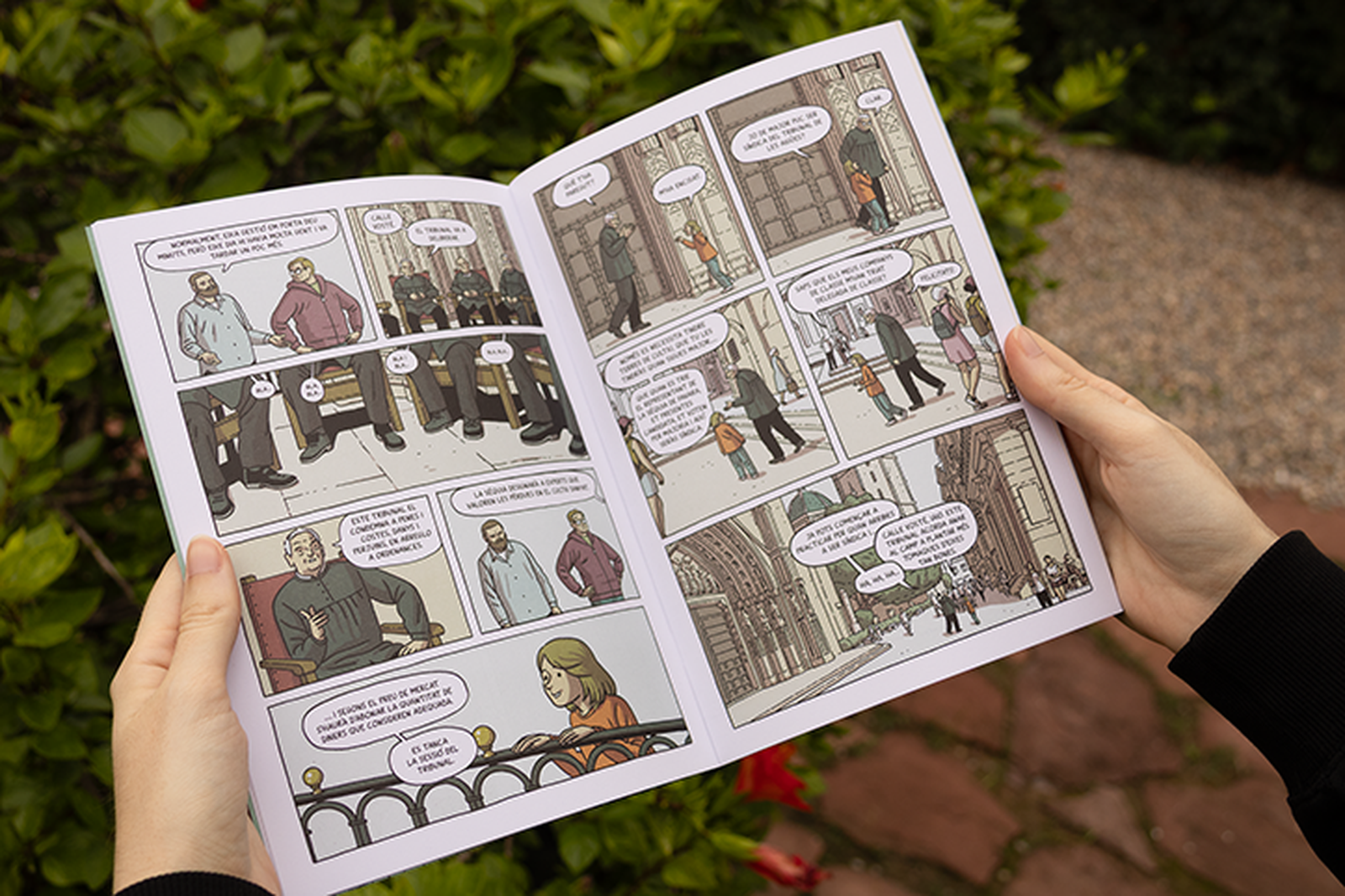 Les vinyetes de Paco Roca il·lustren el relat d'una xiqueta que conta el funcionament del tribunal mil·lenari
