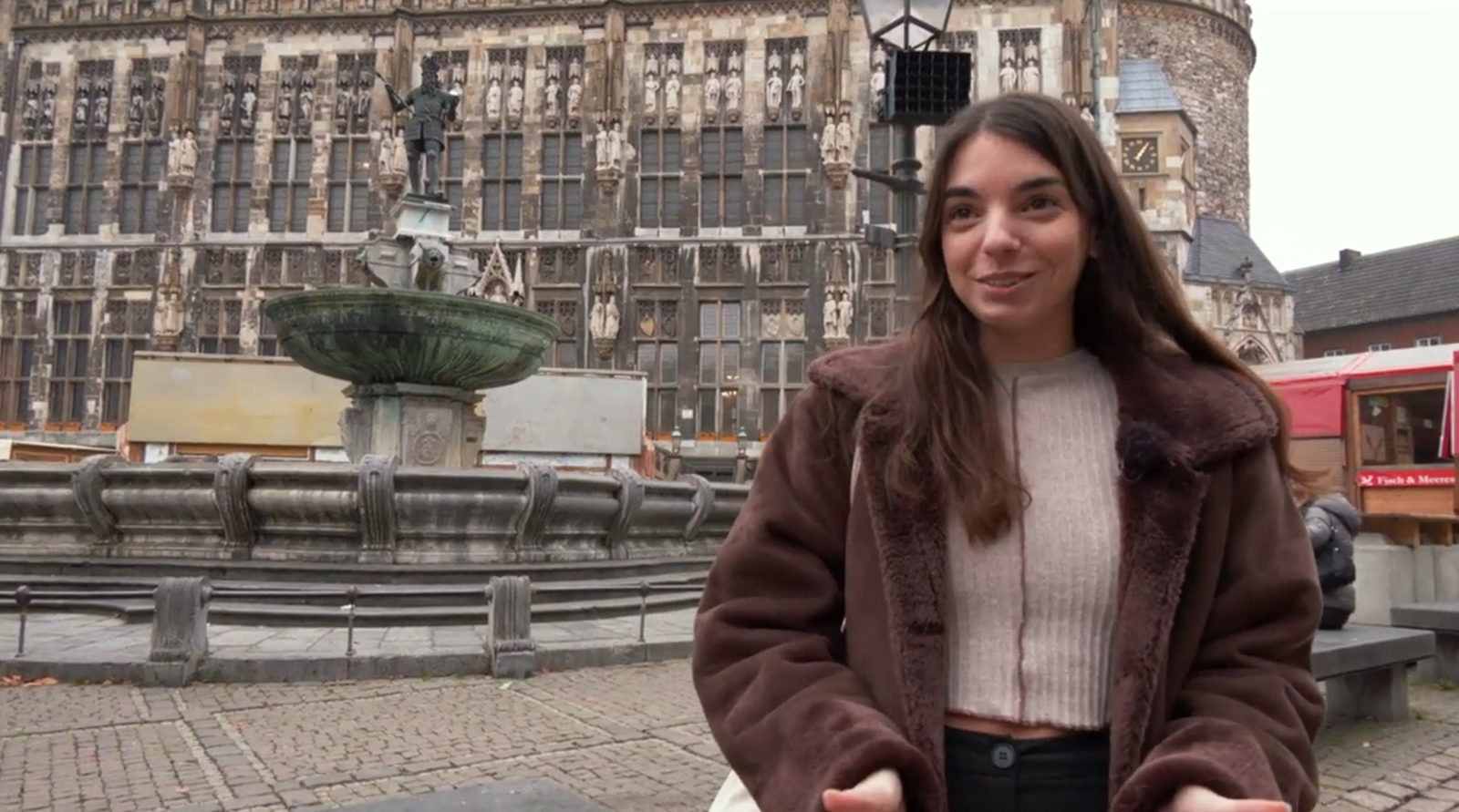 En Aquisgrà (Alemanya) està un dels grans tresors de la història europea: el tron de Carlemany. Mónica Cremades ens acompanyarà a vore'l