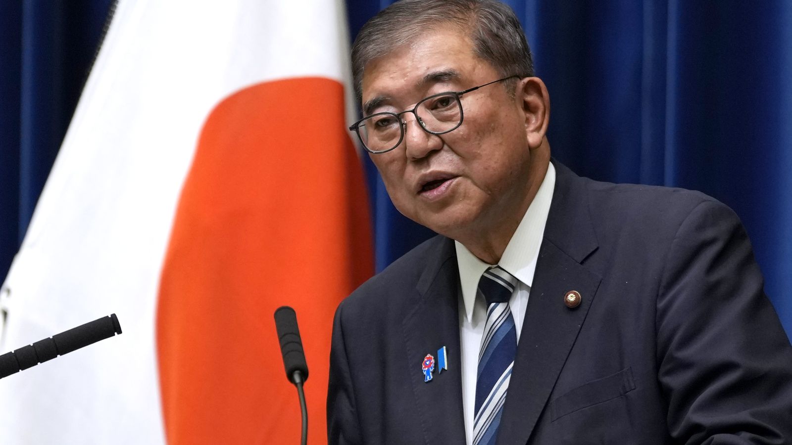 El primer ministre japonés, Shigeru Ishiba, en la roda de premsa en què ha anunciat la dimissió