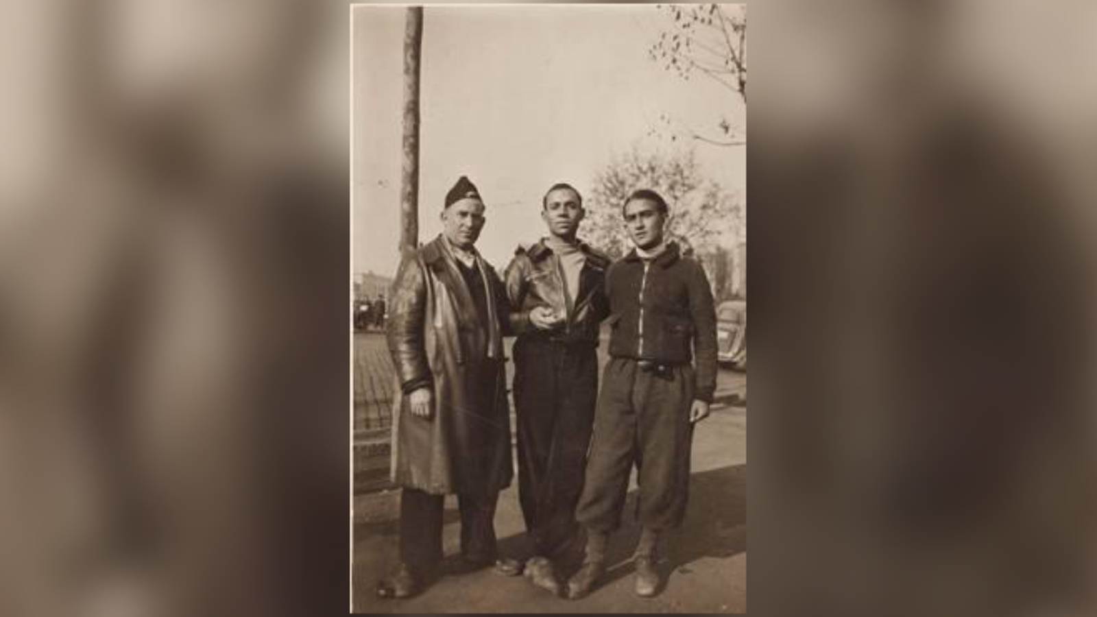 La fotografia de Miguel Hernández que no ha trobat comprador