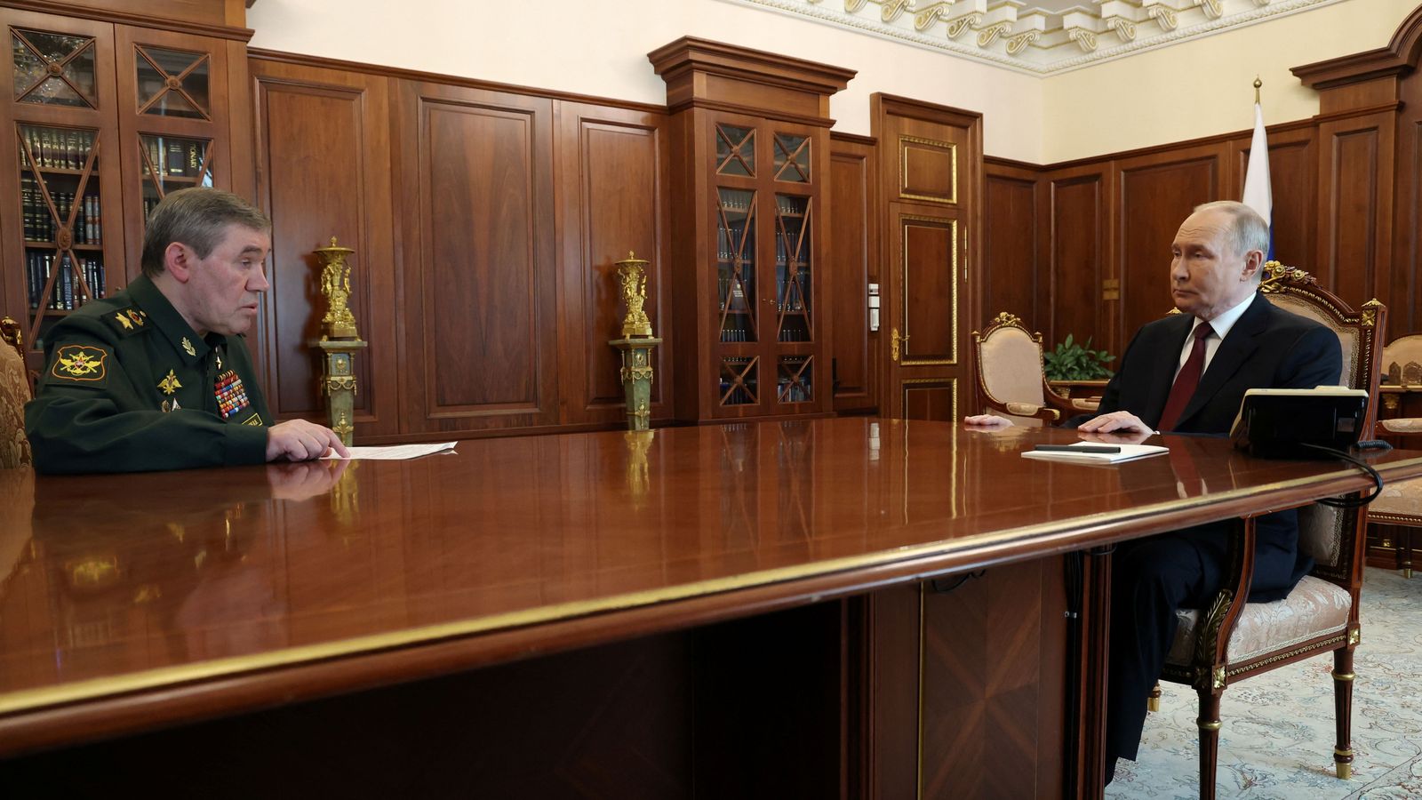 Putin i Guerásimov,, este dissabte