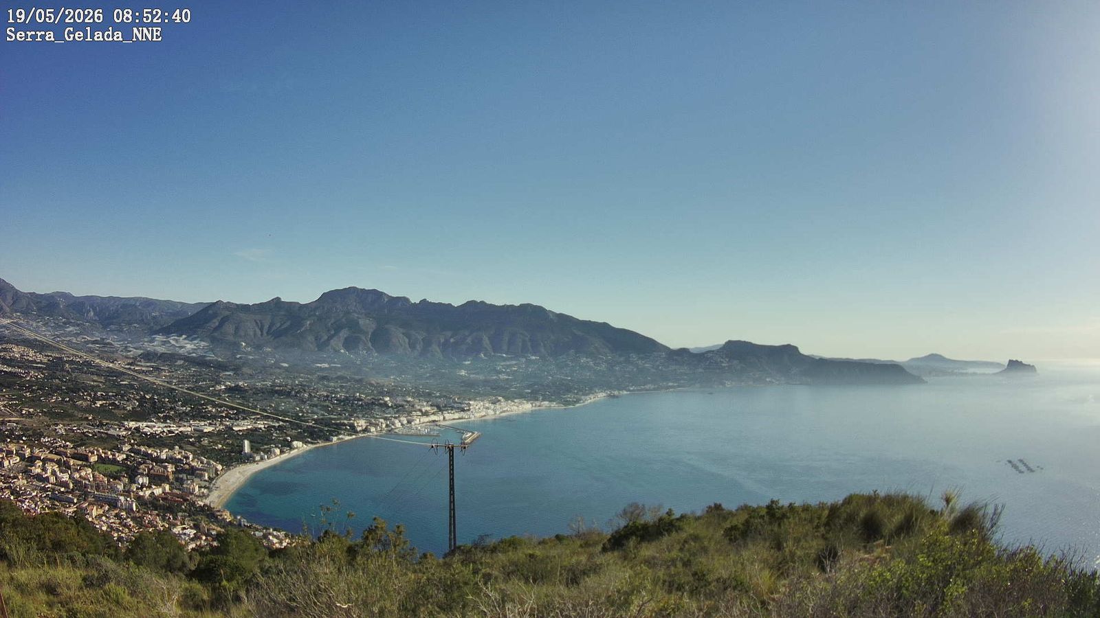 Panoràmica de la serra Gelada des de l'Alfàs del Pi, este dimarts