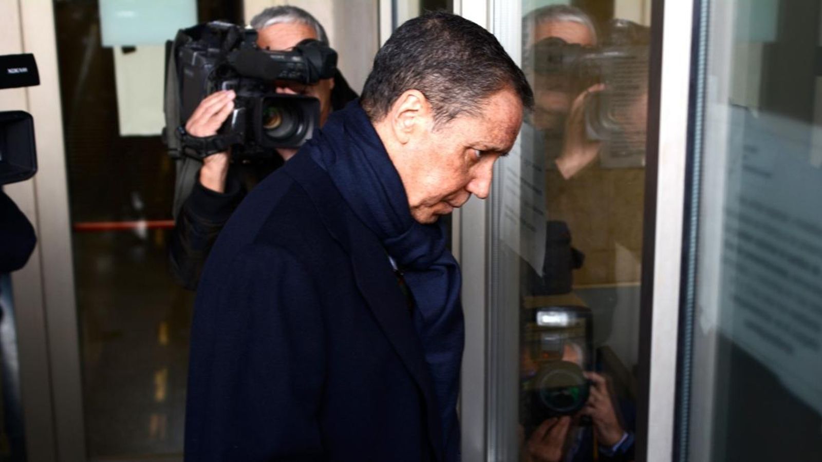 La investigació a Zaplana continuarà a València en rebutjar-se el seu recurs per a anar a Madrid