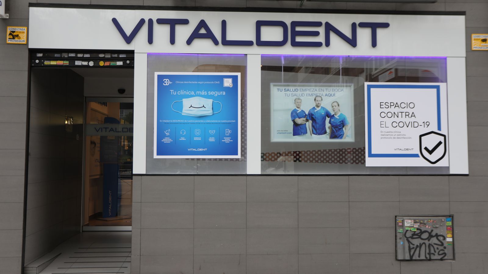 Imatge d'arxiu de la façana d'una clínica de Vitaldent