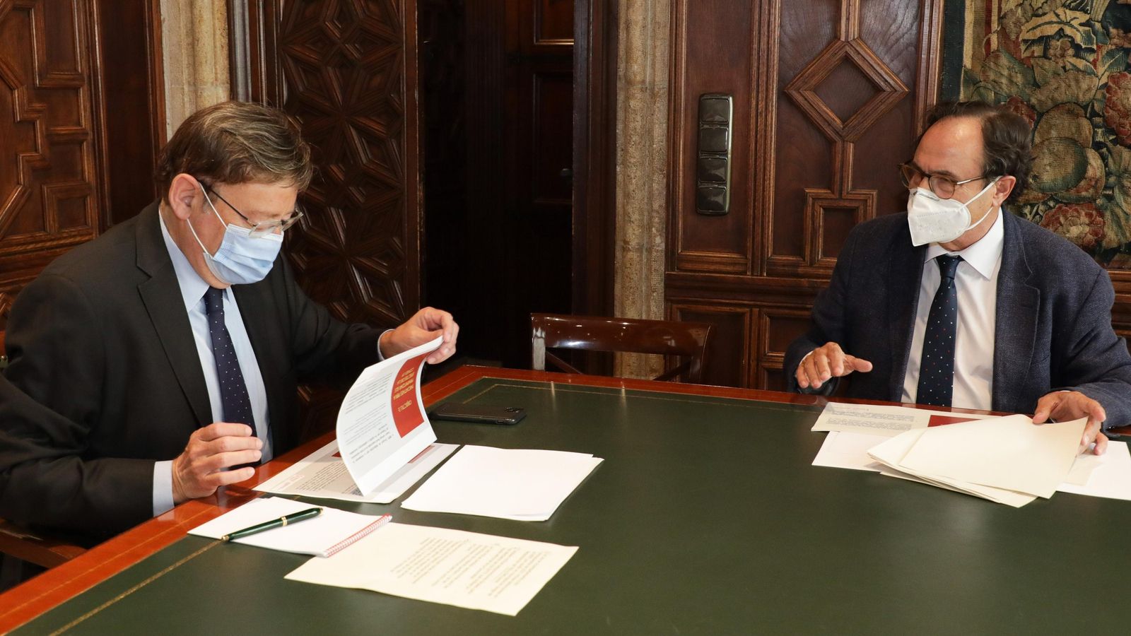 El president de la Generalitat, Ximo Puig, i el conseller d'Hisenda, Vicent Soler