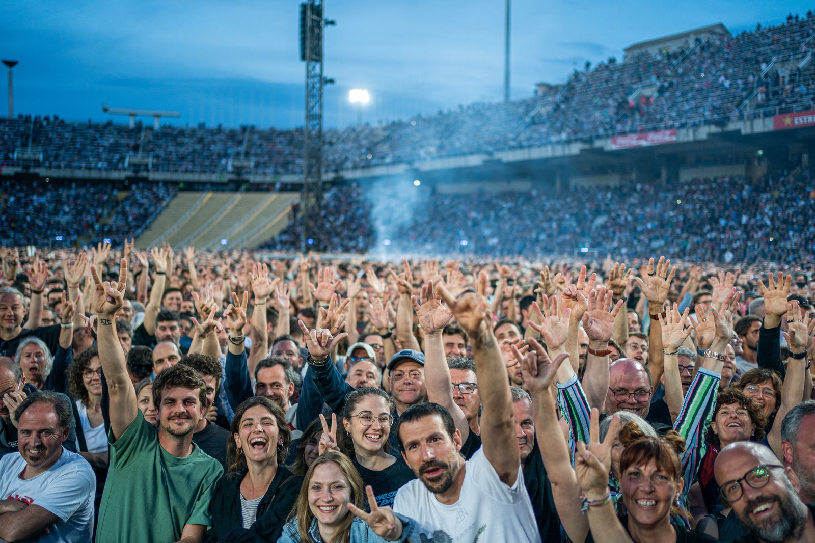 Públic assistent al concert de Bruce Springsteen a l'Estadi Olímpic Lluís Companys