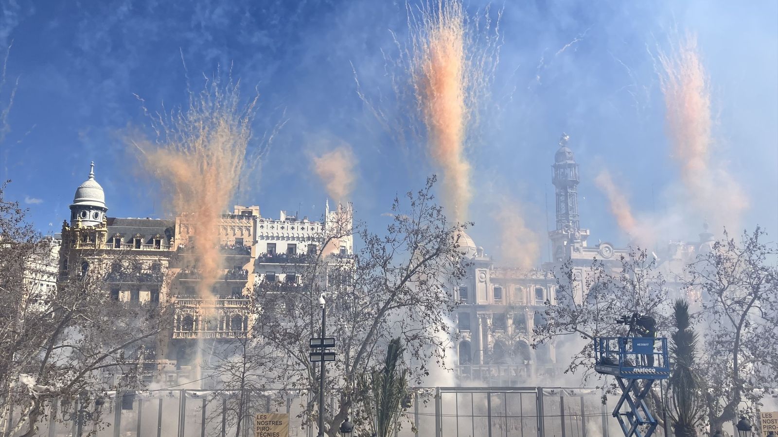 Imatge d'arxiu d'una mascletà de Pirotècnia Aitana de 2025