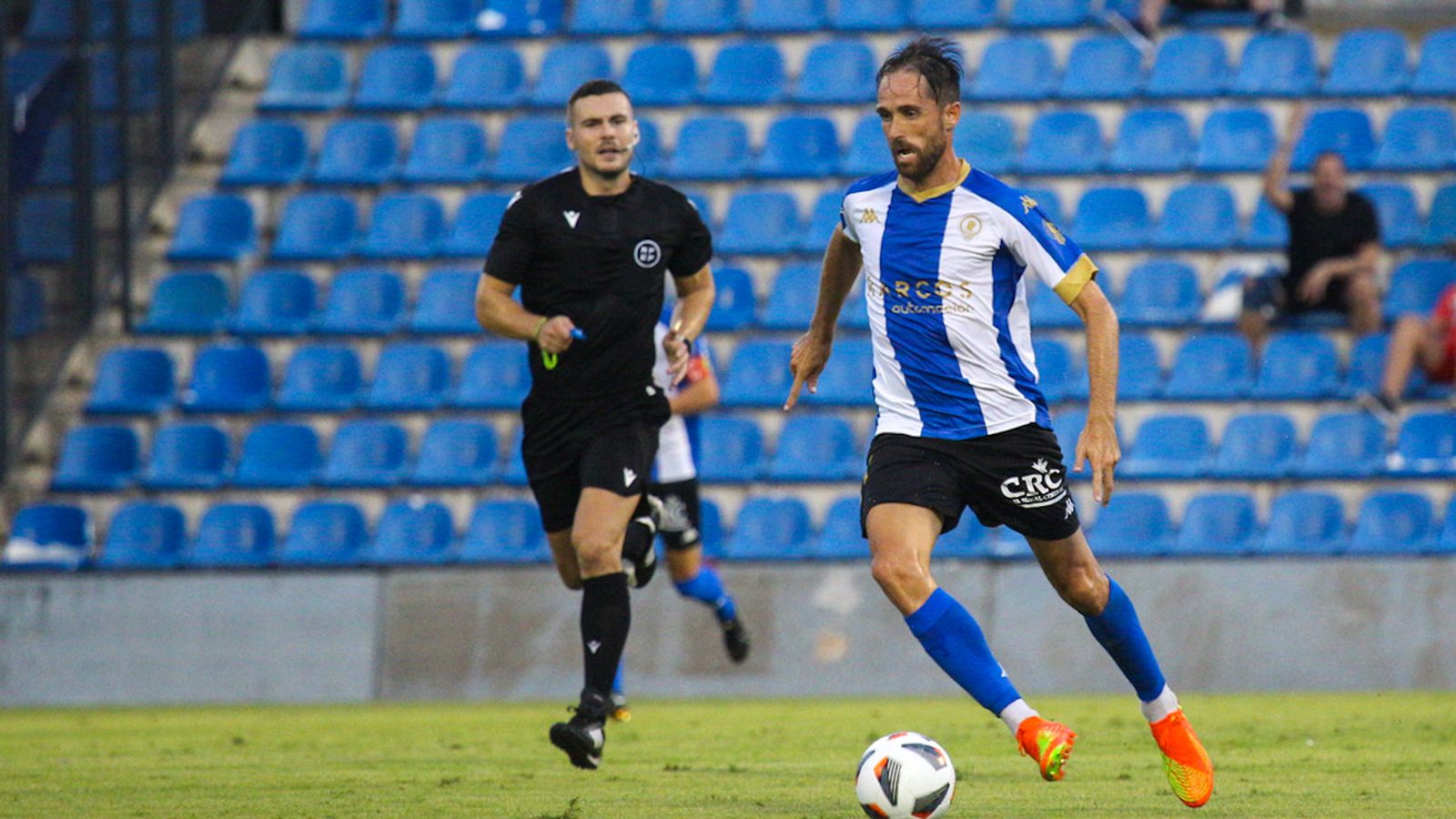 Míchel Herrero, en el partit al Rico Pérez