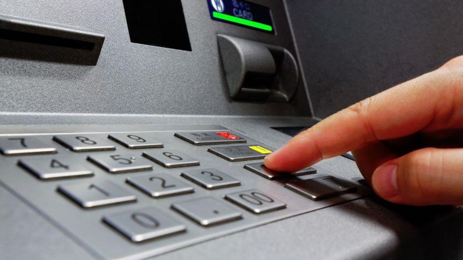 Els estafadors volen obtindre les dades de les targetes dels clients