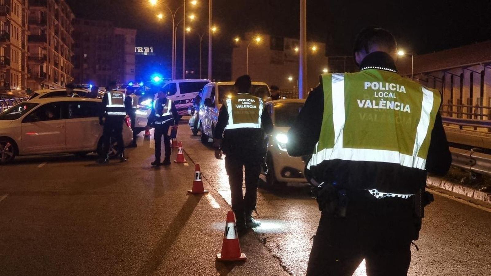 Imatge d'arxiu d'uns agents de la Policia Local de València