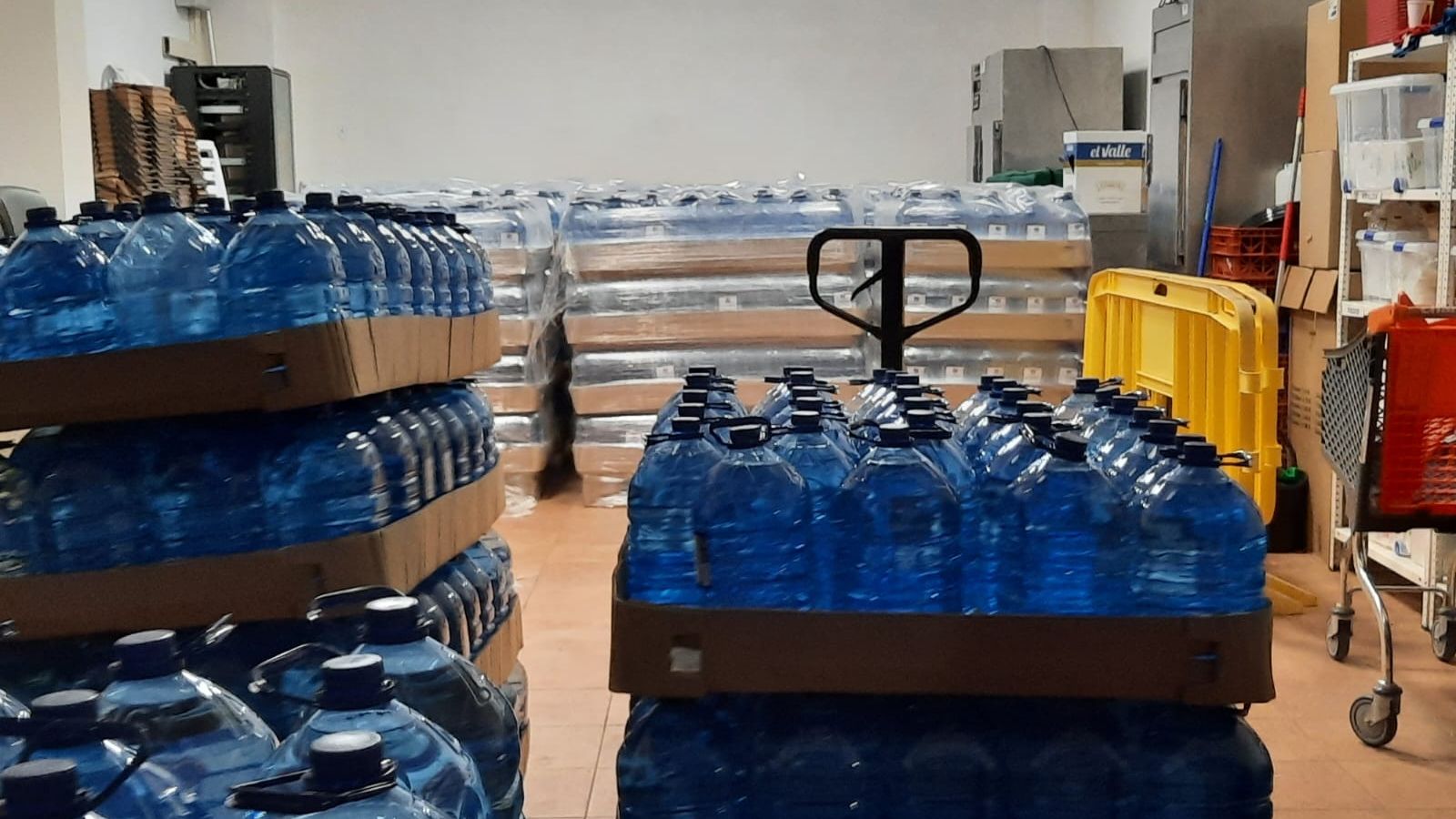 Aigua emmagatzemada que reparteix l'Ajuntament