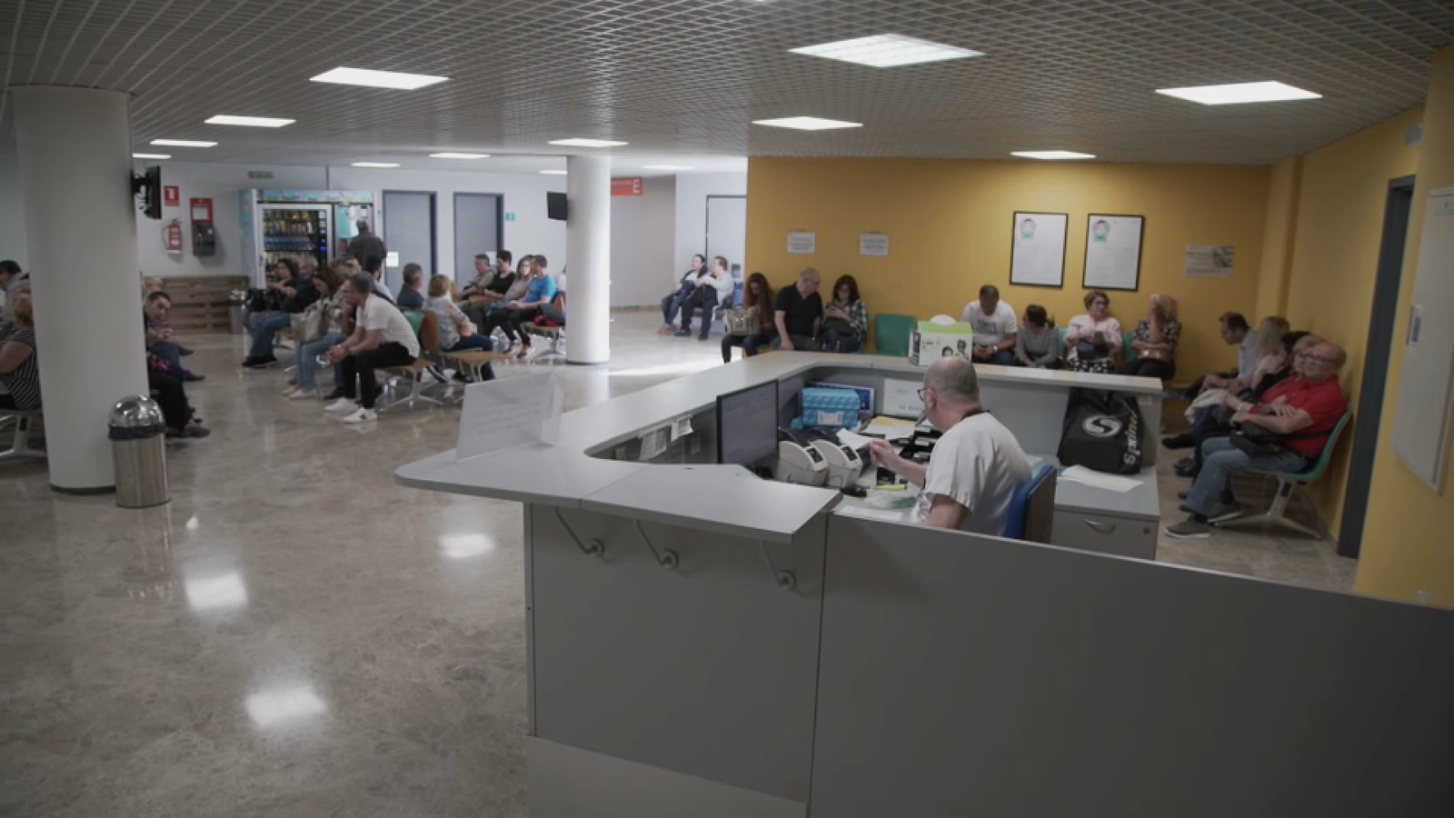 Els sanitaris de l'Hospital de la Ribera denuncien treballar al límit