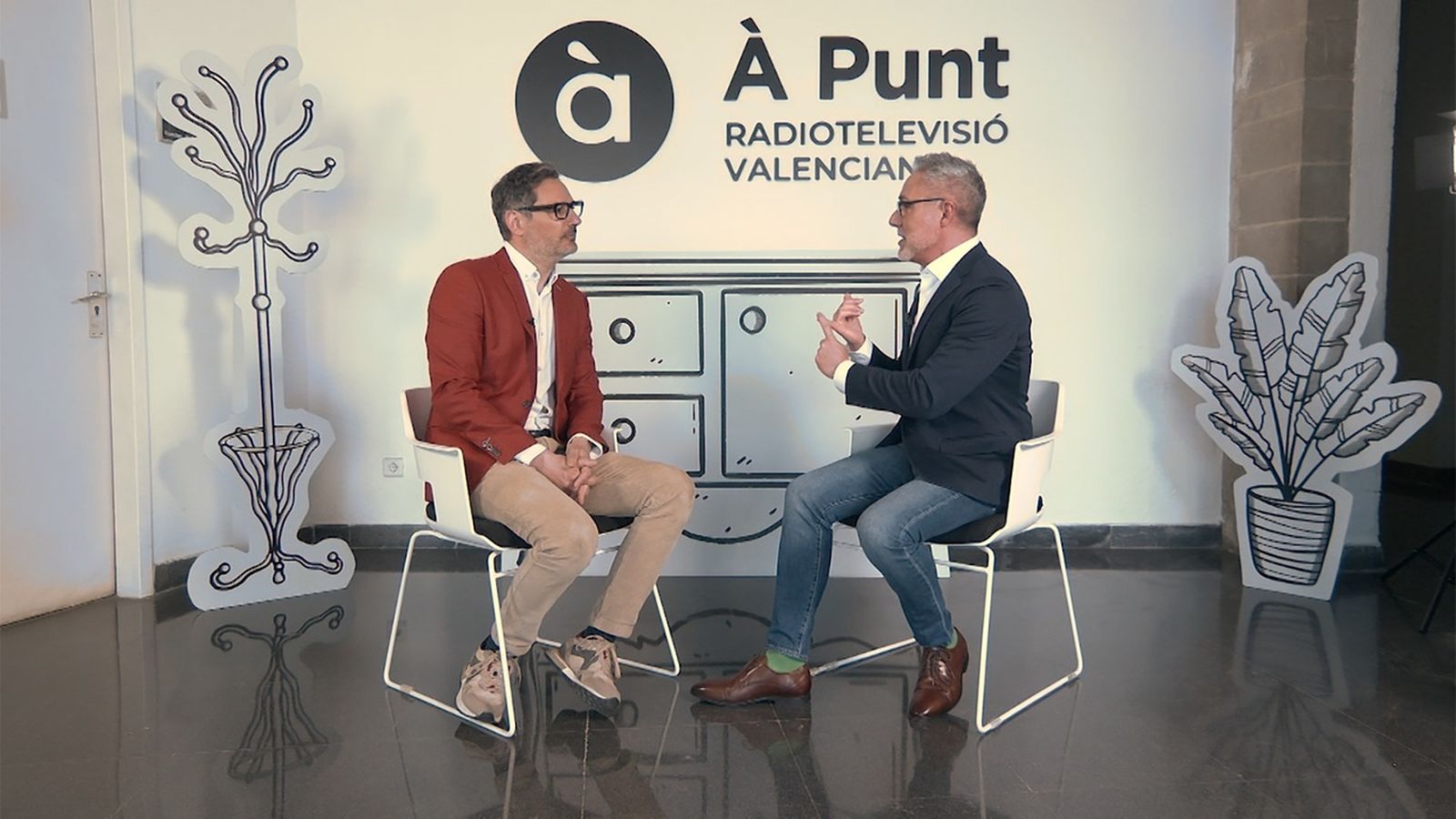 Salut a punt |  Salut que es mira, es camina i es cuina