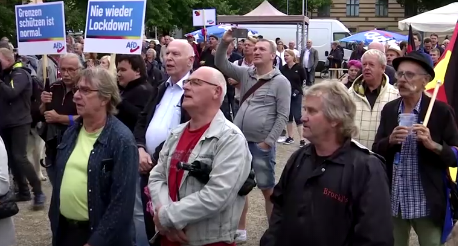 Simpatizants del AFD en un mitin