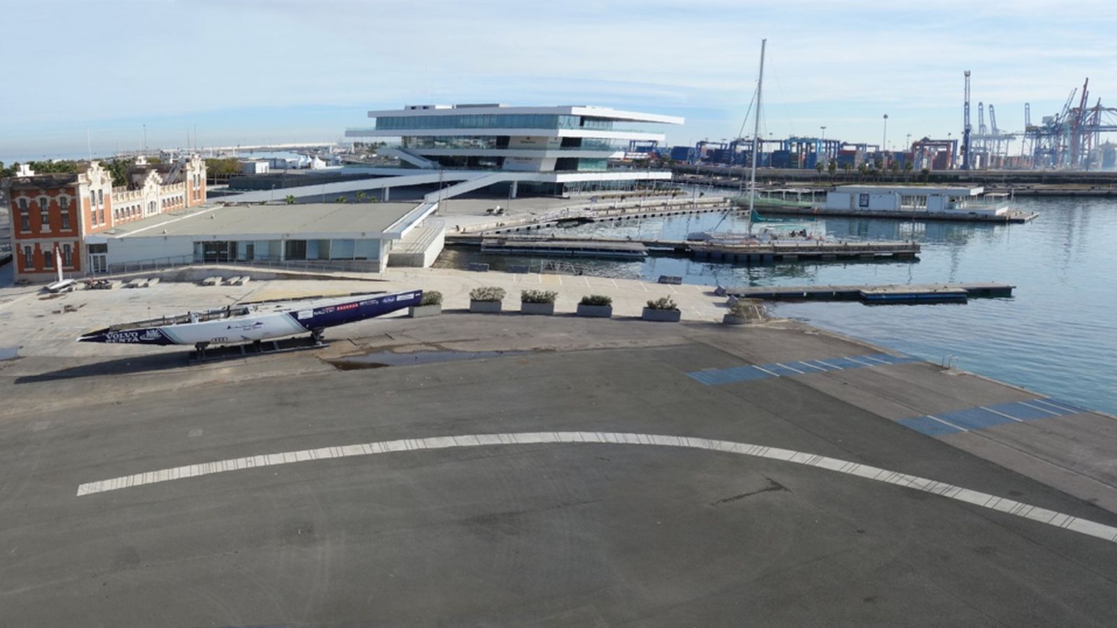 Un ‘skatepark’ i un centre tecnològic a la Marina de València