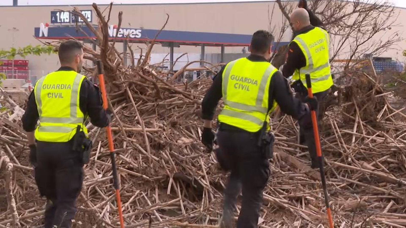 Efectius de l'UME continuen amb la recerca de les tres persones desaparegudes en la dana
