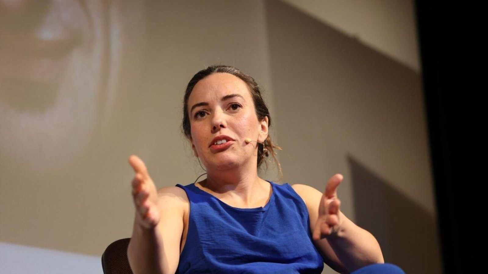 Stella Assange, al Teatre Municipal de Benicàssim