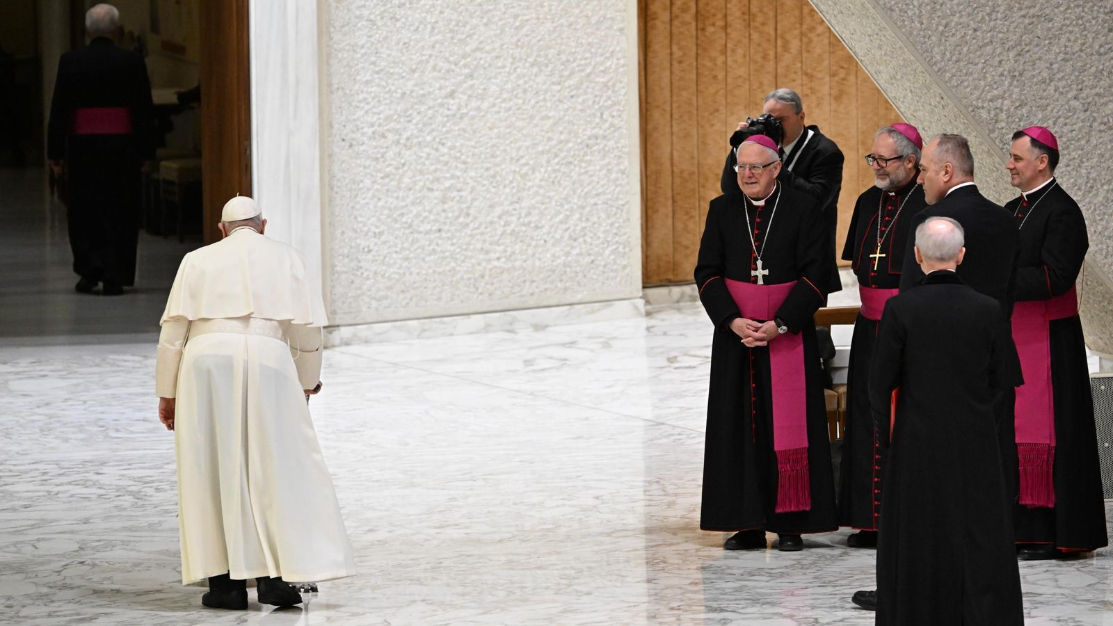 El Papa Francesc amb alguns cardenals al Vaticà