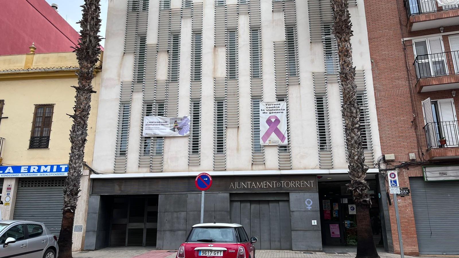 Centre municipal on es van produir els fets a Torrent