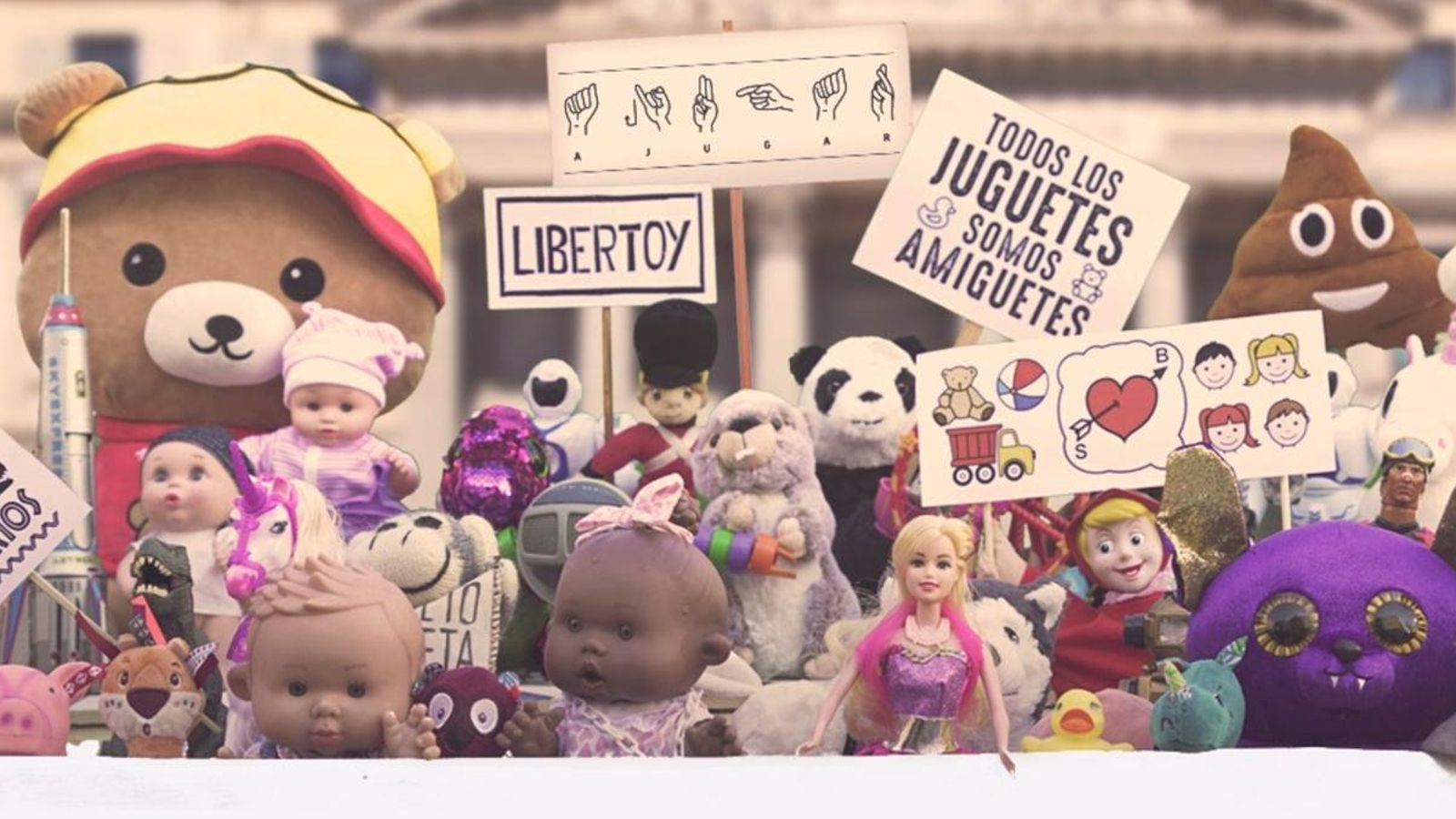 Imatge de la campanya d’UNAF 'Ni jugueto, ni jugueta'