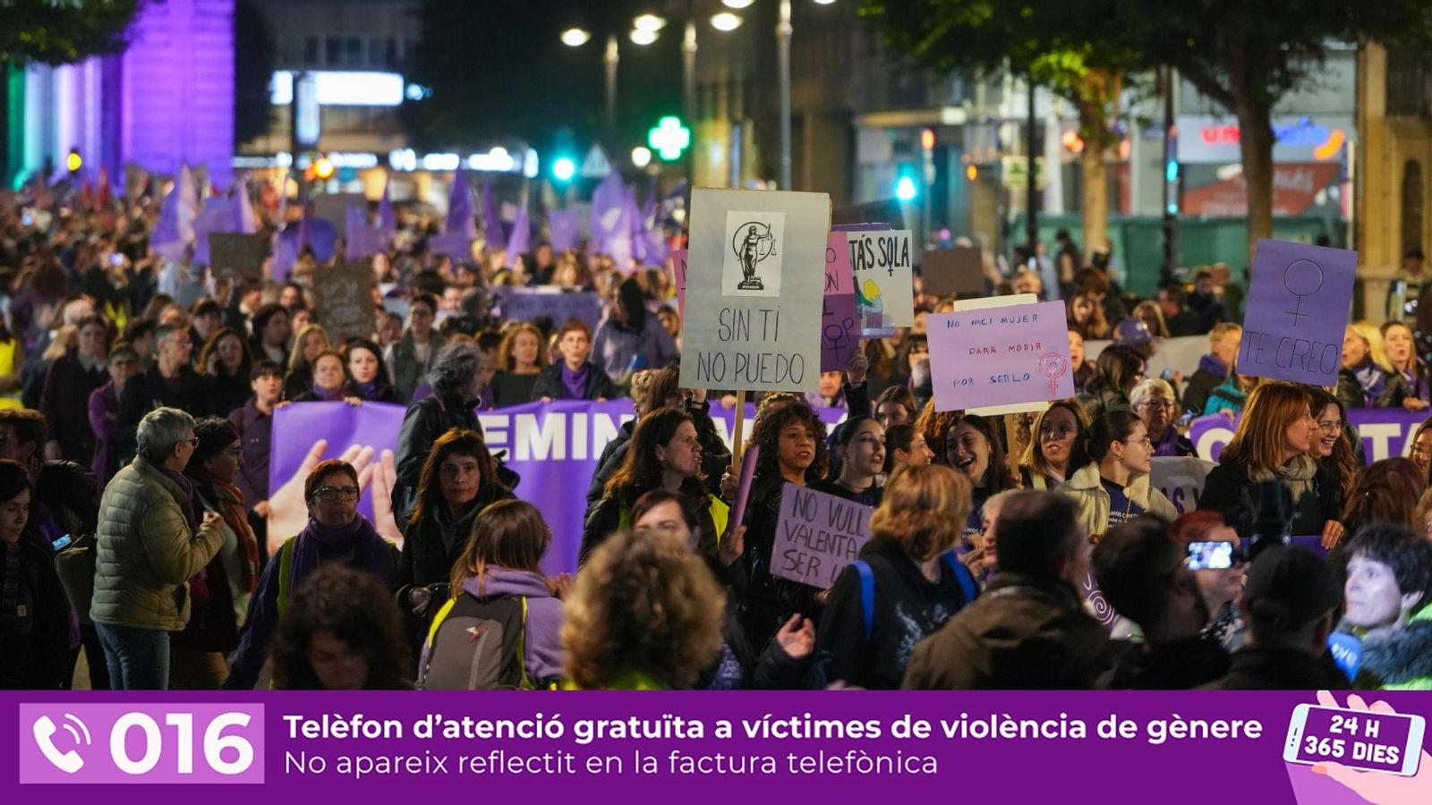 Marxa contra la violència masclista que va recórrer el centre de València dissabte