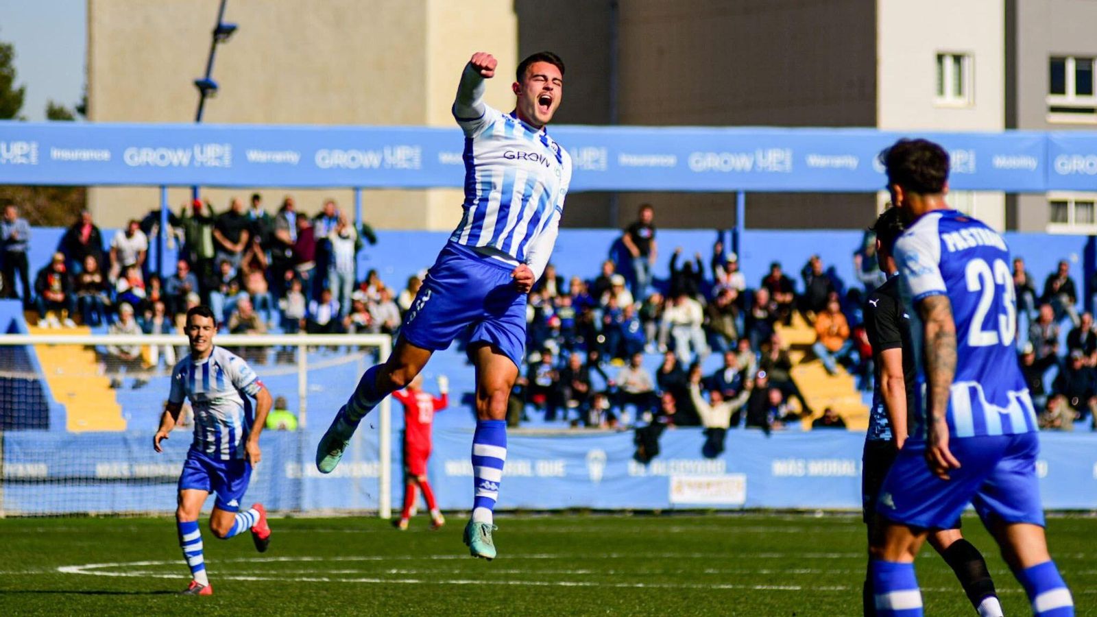 Andrés Rodríguez celebra el gol