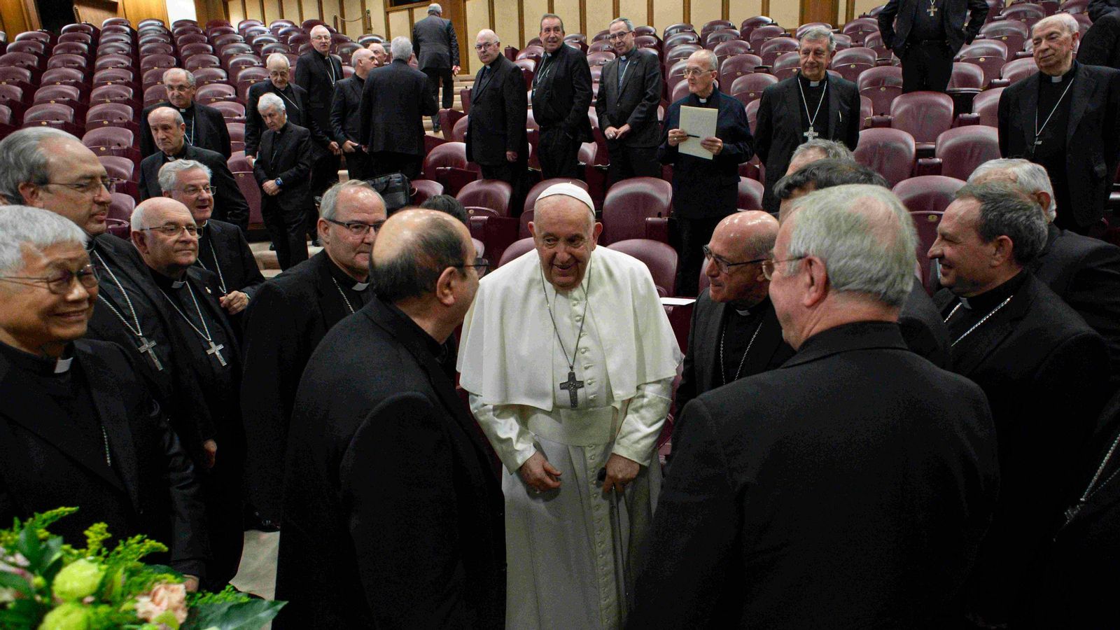 El papa Francesc ha mantingut una reunió  de dues hores amb els bisbes espanyols al Vaticà