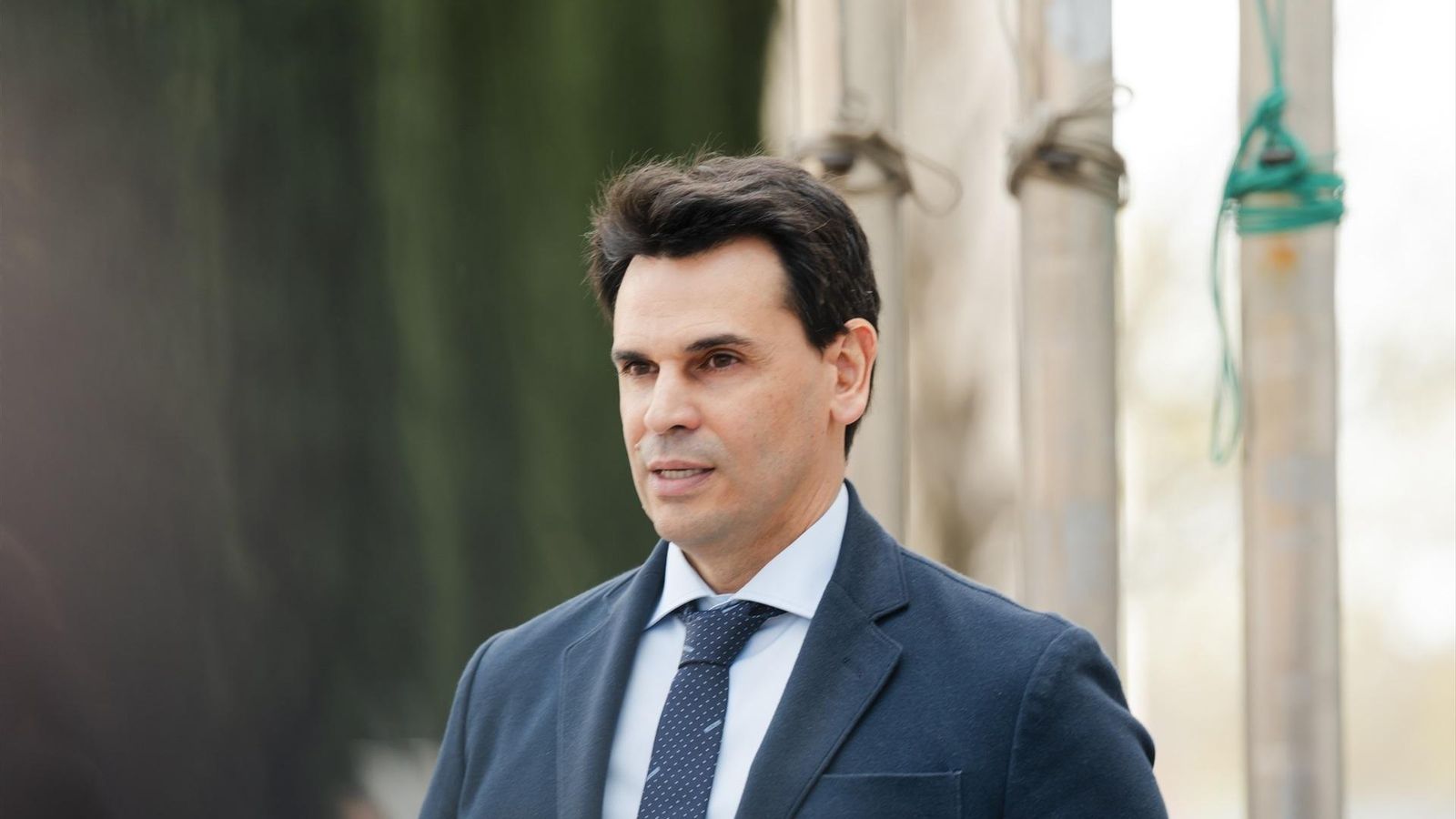Alberto Ganzález Amador ixint dels jutjats de Madrid en una imatge d'arxiu