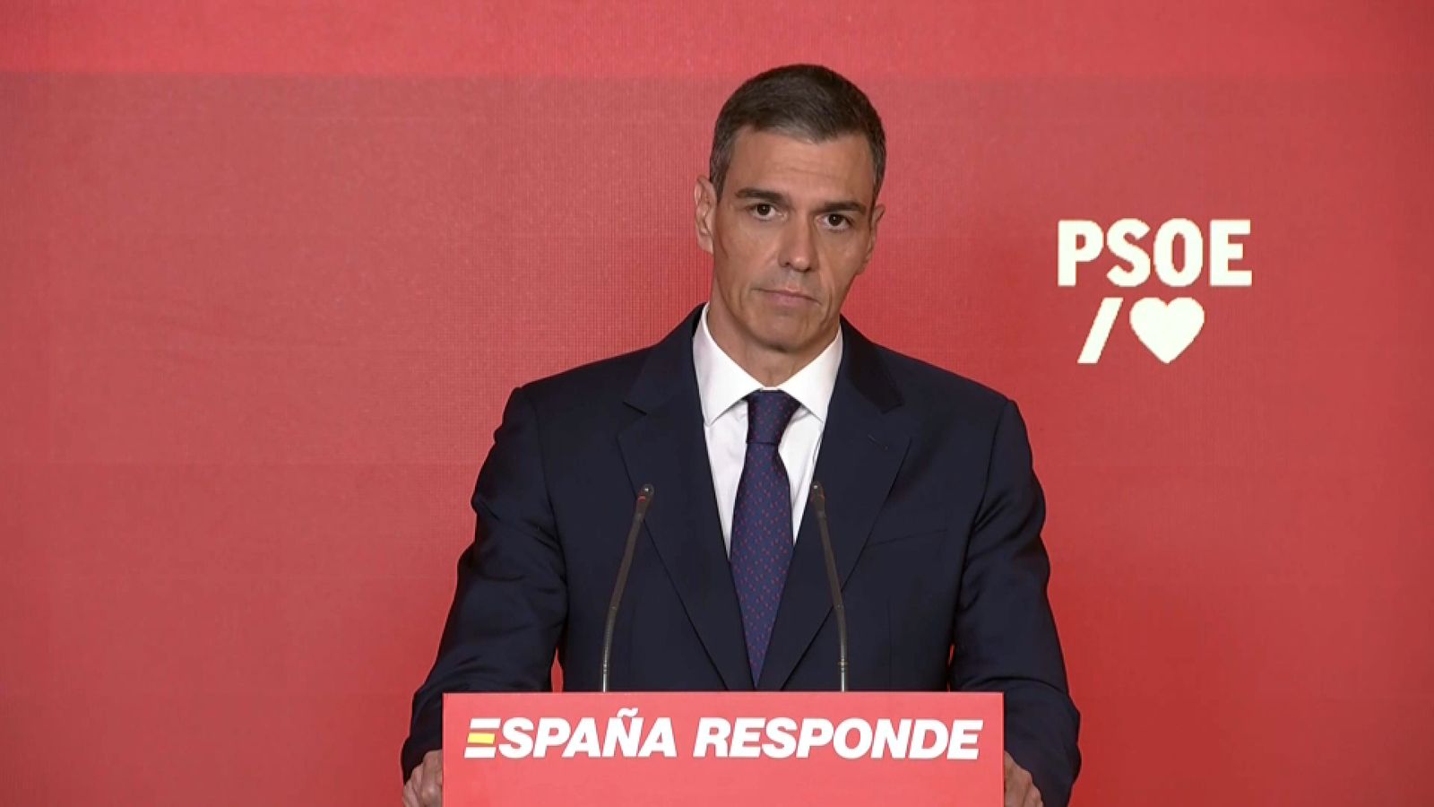 Sánchez demana perdó i anuncia una auditoria externa dels comptes del PSOE