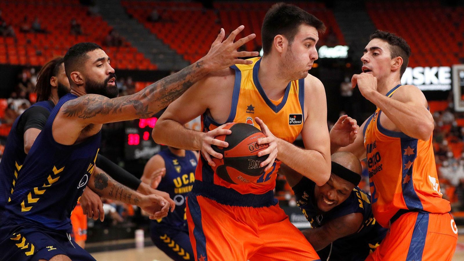 Gonzalo Bressan, en una acció del partit