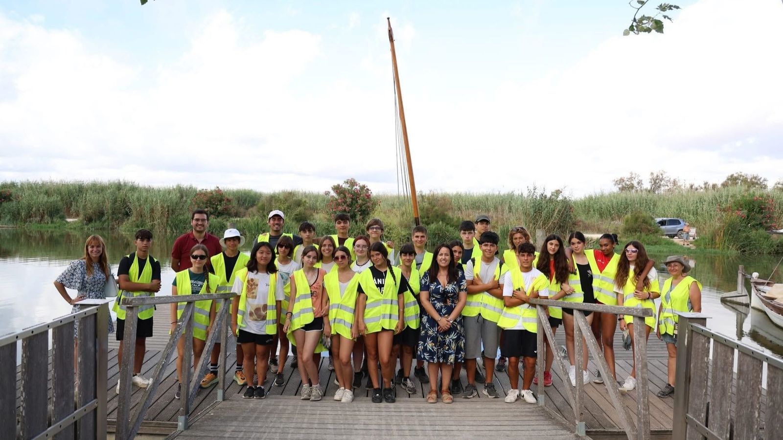 Imatge d'arxiu d'un camp de voluntariat mediambiental anterior al port de Catarroja