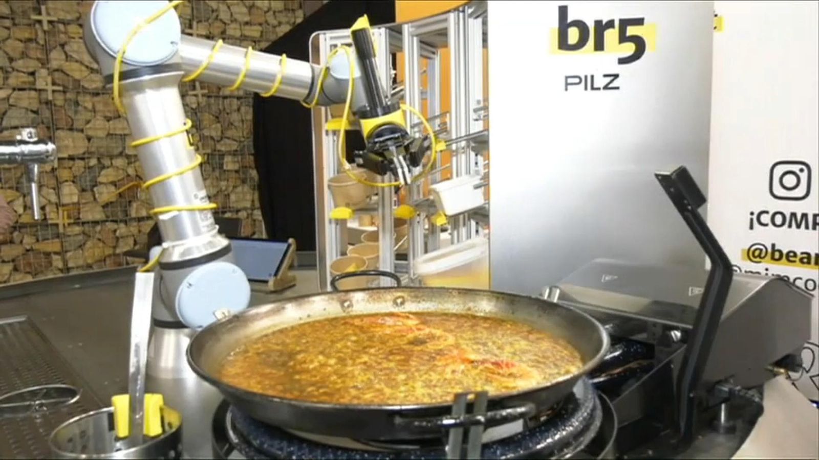 Les xarxes trauen fum: dissenyen un robot que fa paelles