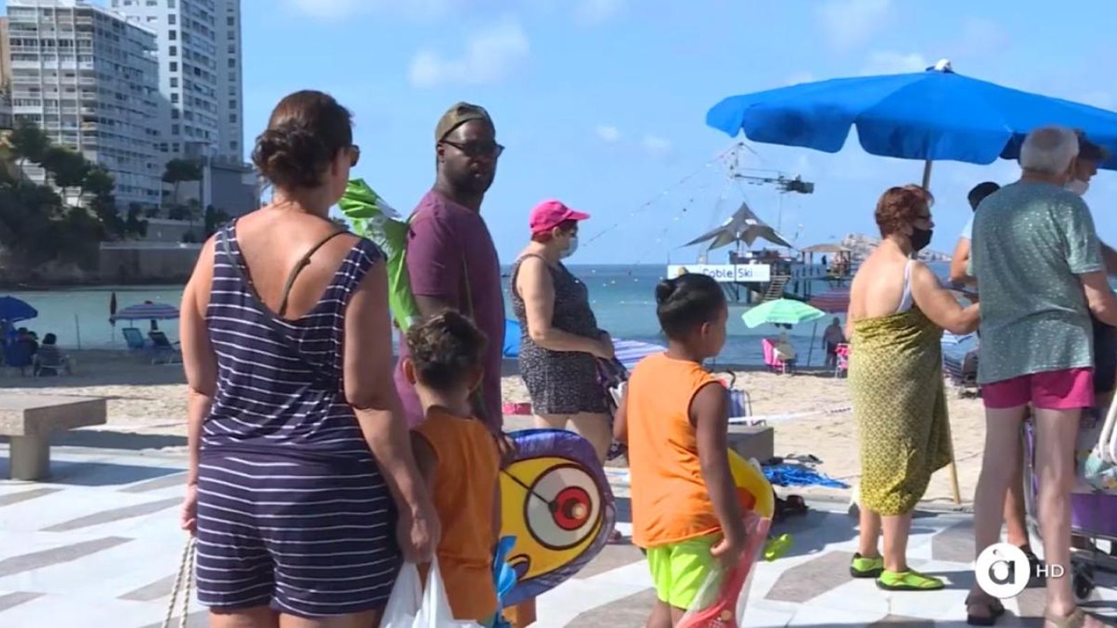 Turistes a Benidorm, aquest divendres