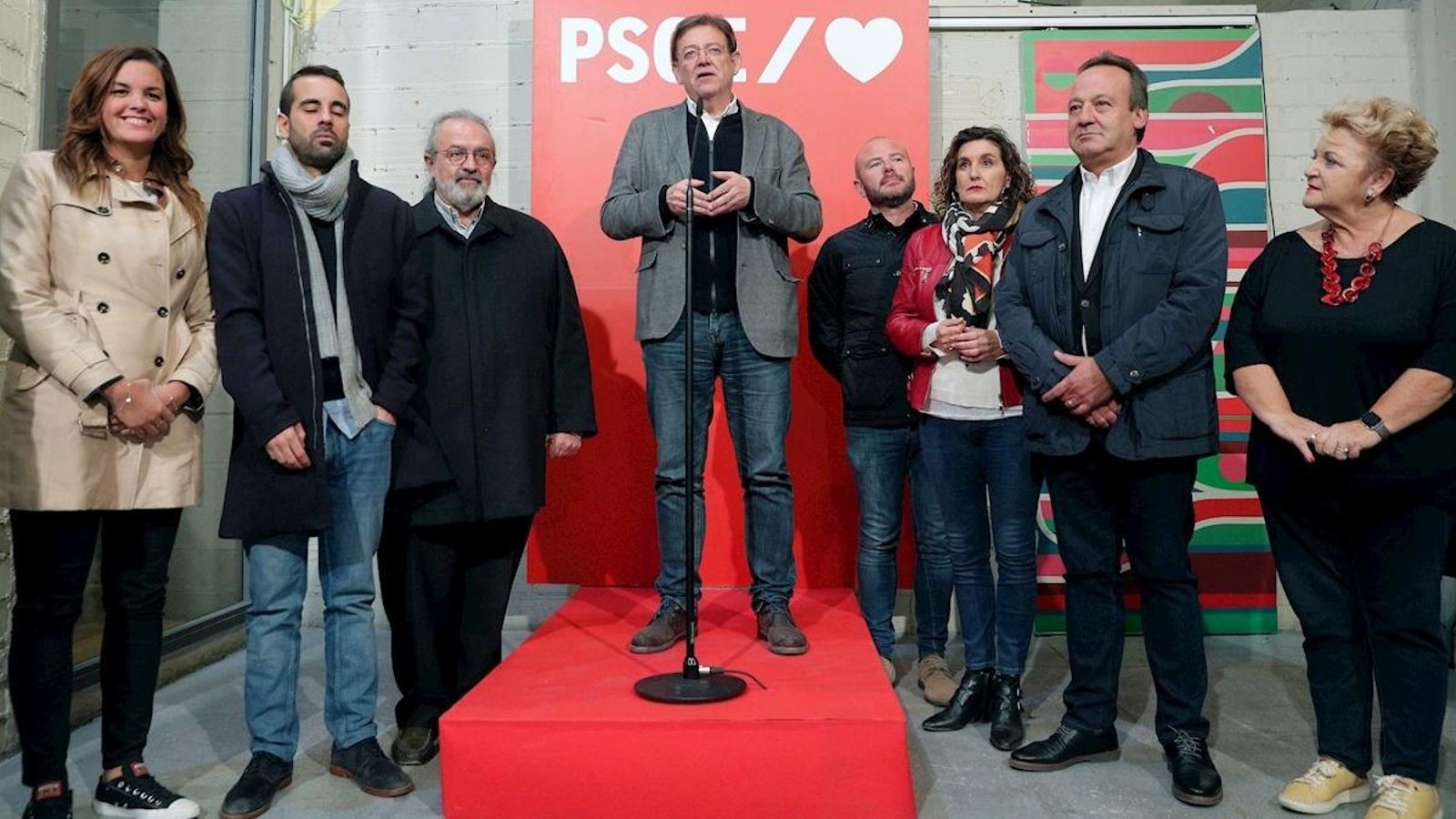 Ximo Puig mentre compareixia davant els mitjans de comunicació per a valorar els resultats electorals