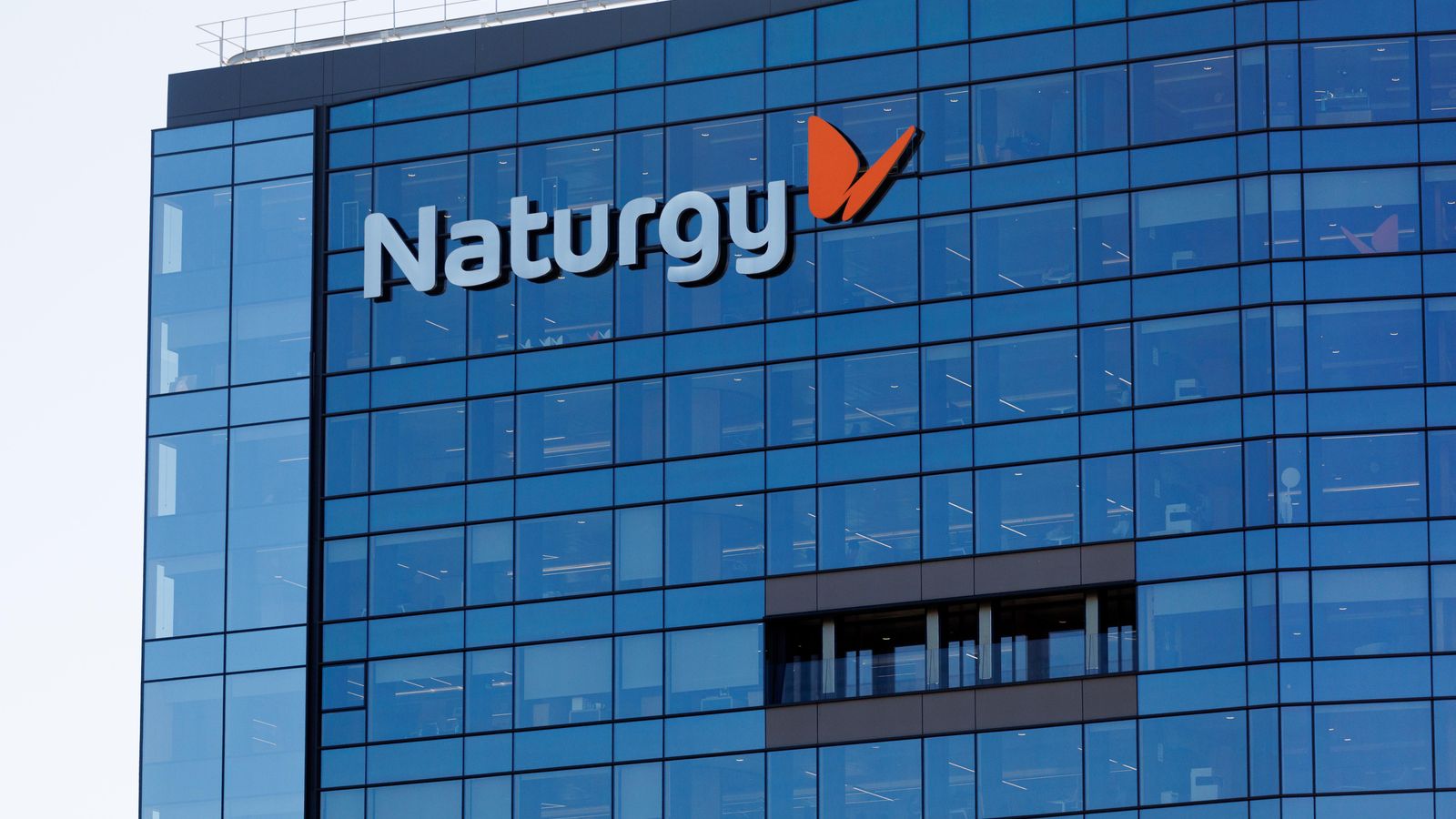 Façana de la seu de Naturgy, a Madrid