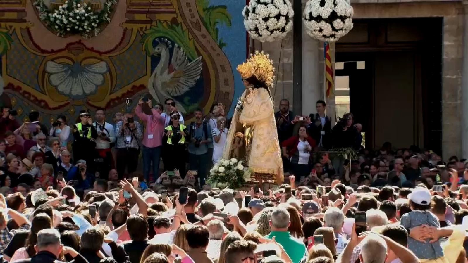 València celebra el dia de la Mare de Déu dels Desemparats amb un trasllat que s'espera multitudinari