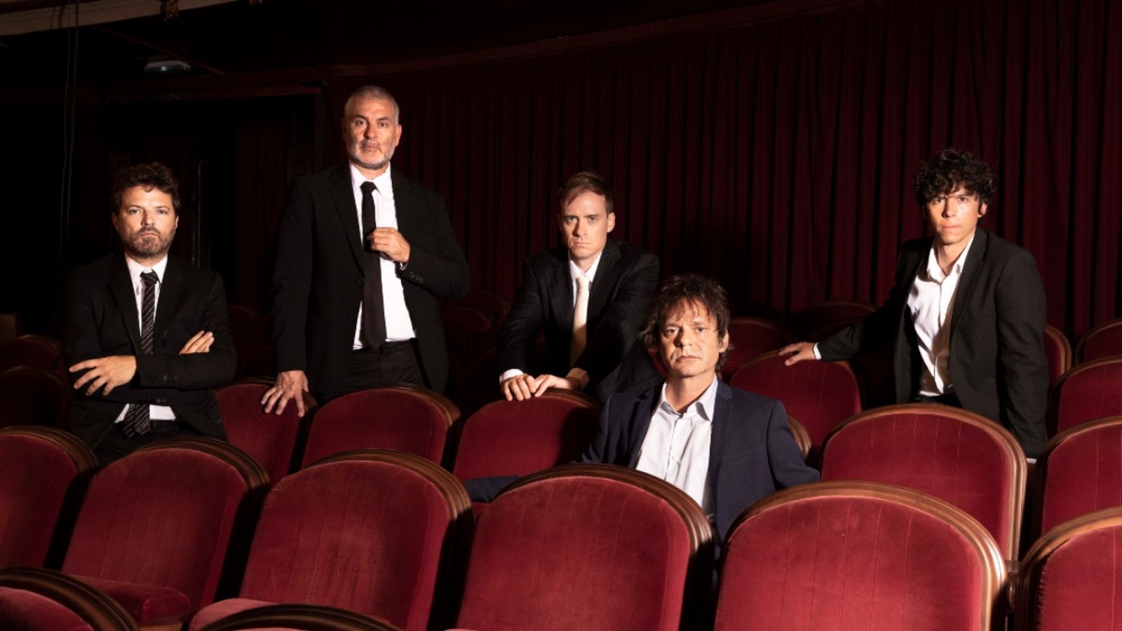 El grup valencià celebra els 25 anys damunt dels escenaris amb un concert especial