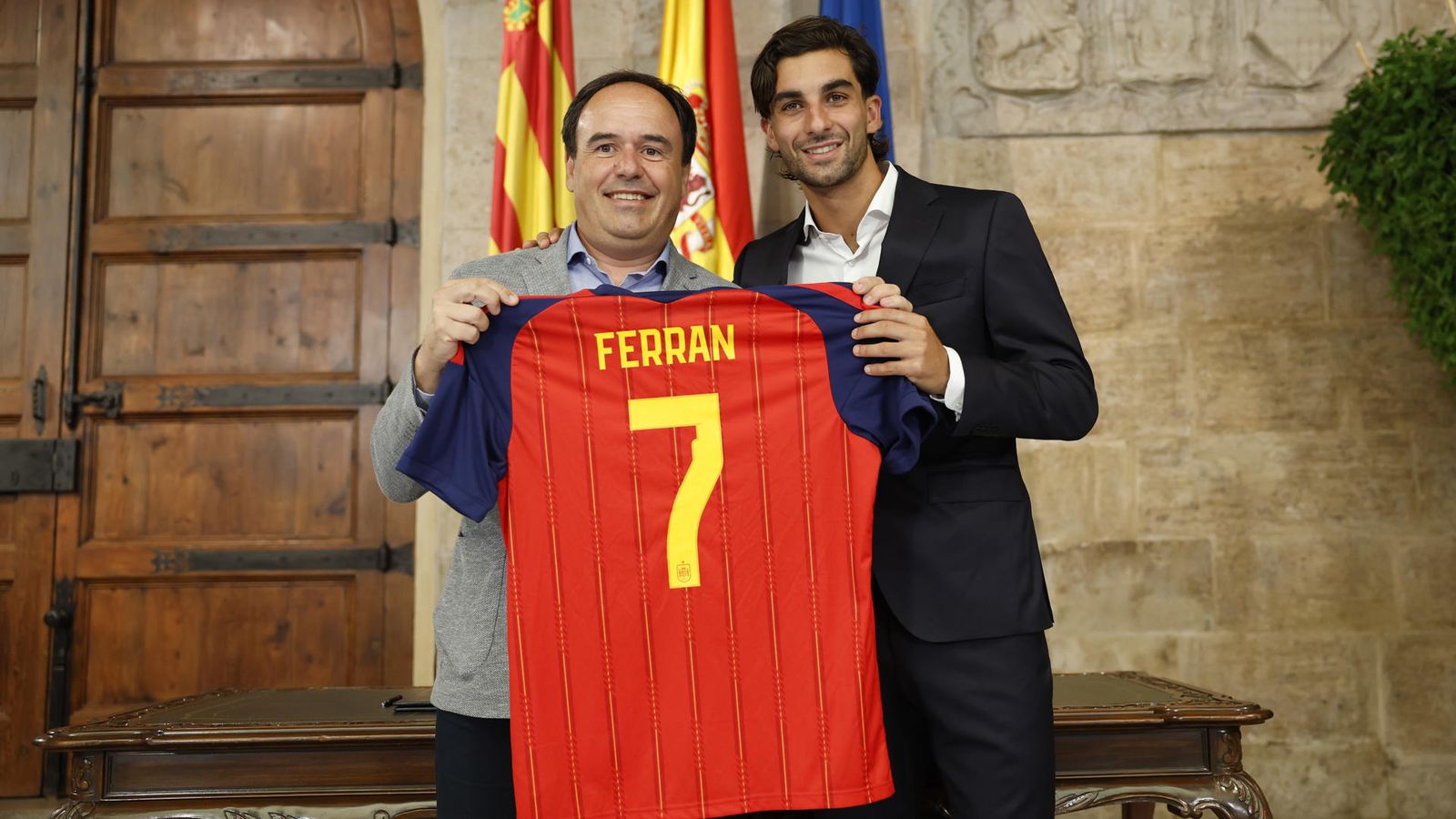 Ferran Torres, ambaixador de la Comunitat Valenciana