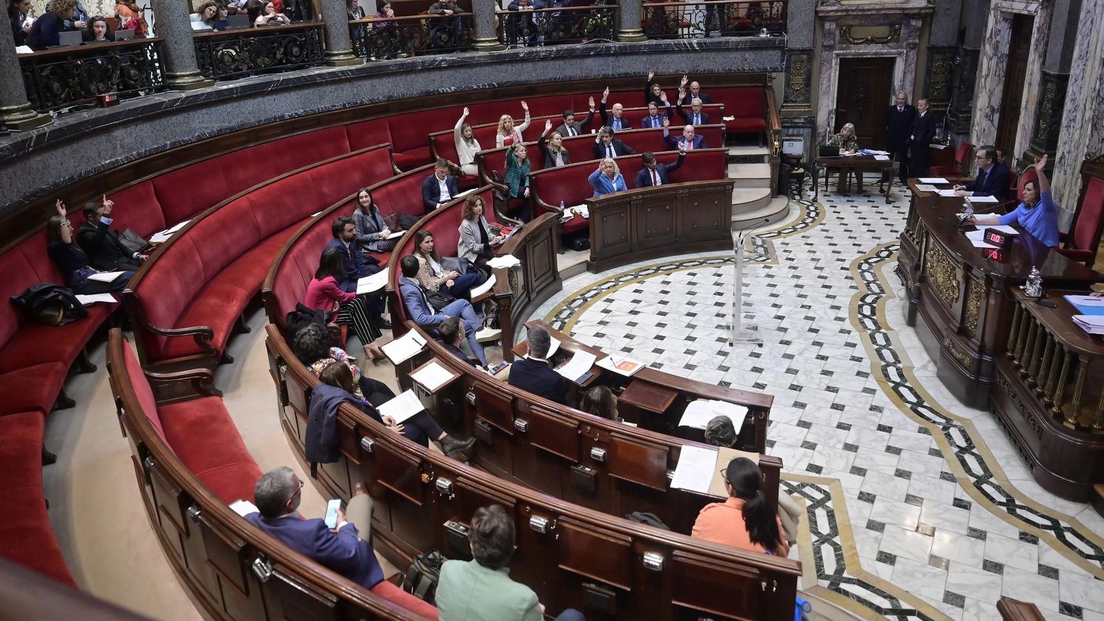 Votació en el plenari de València