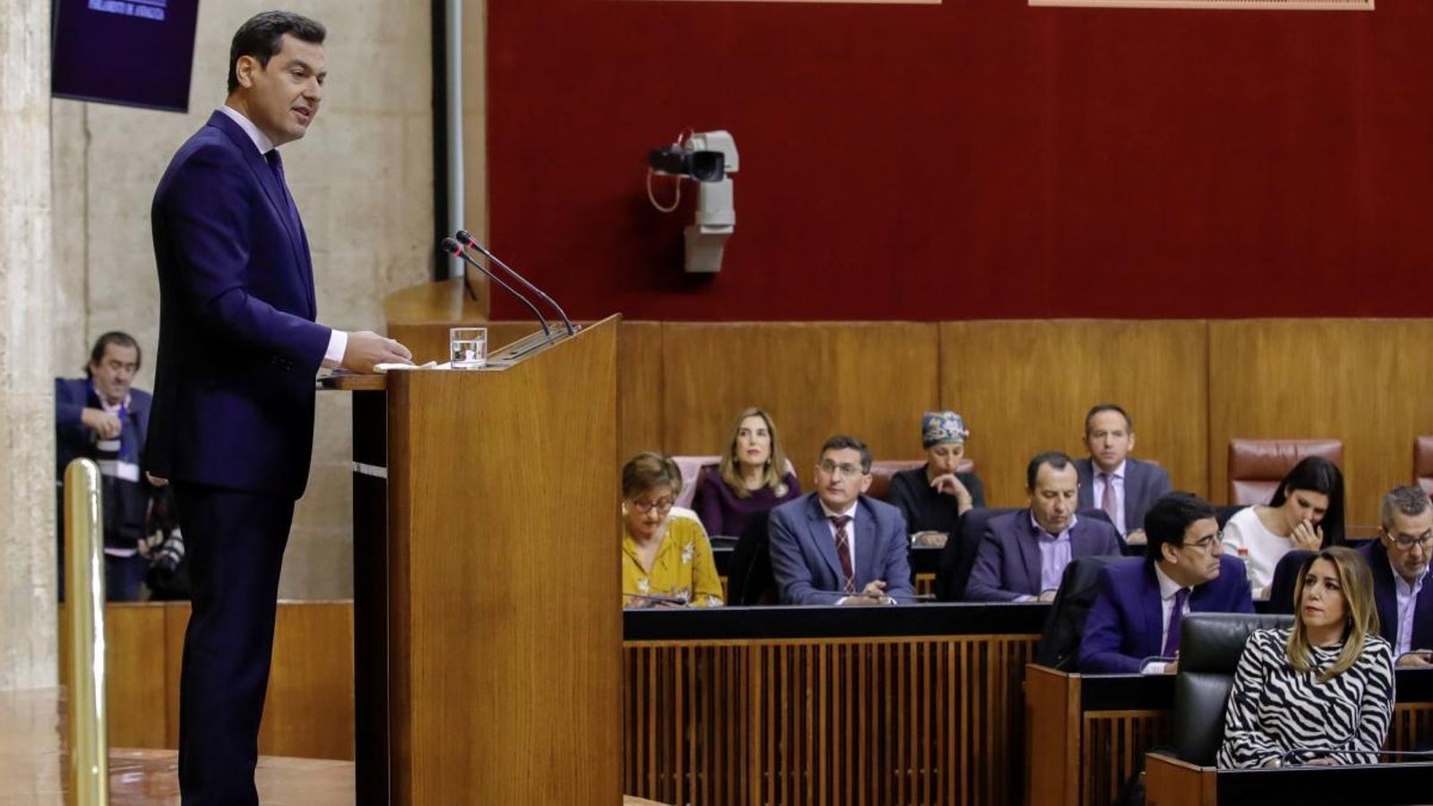 El candidat del PP a la presidència de la Junta d’Andalusia, Juanma Moreno, a l’inici del seu discurs d’investidura