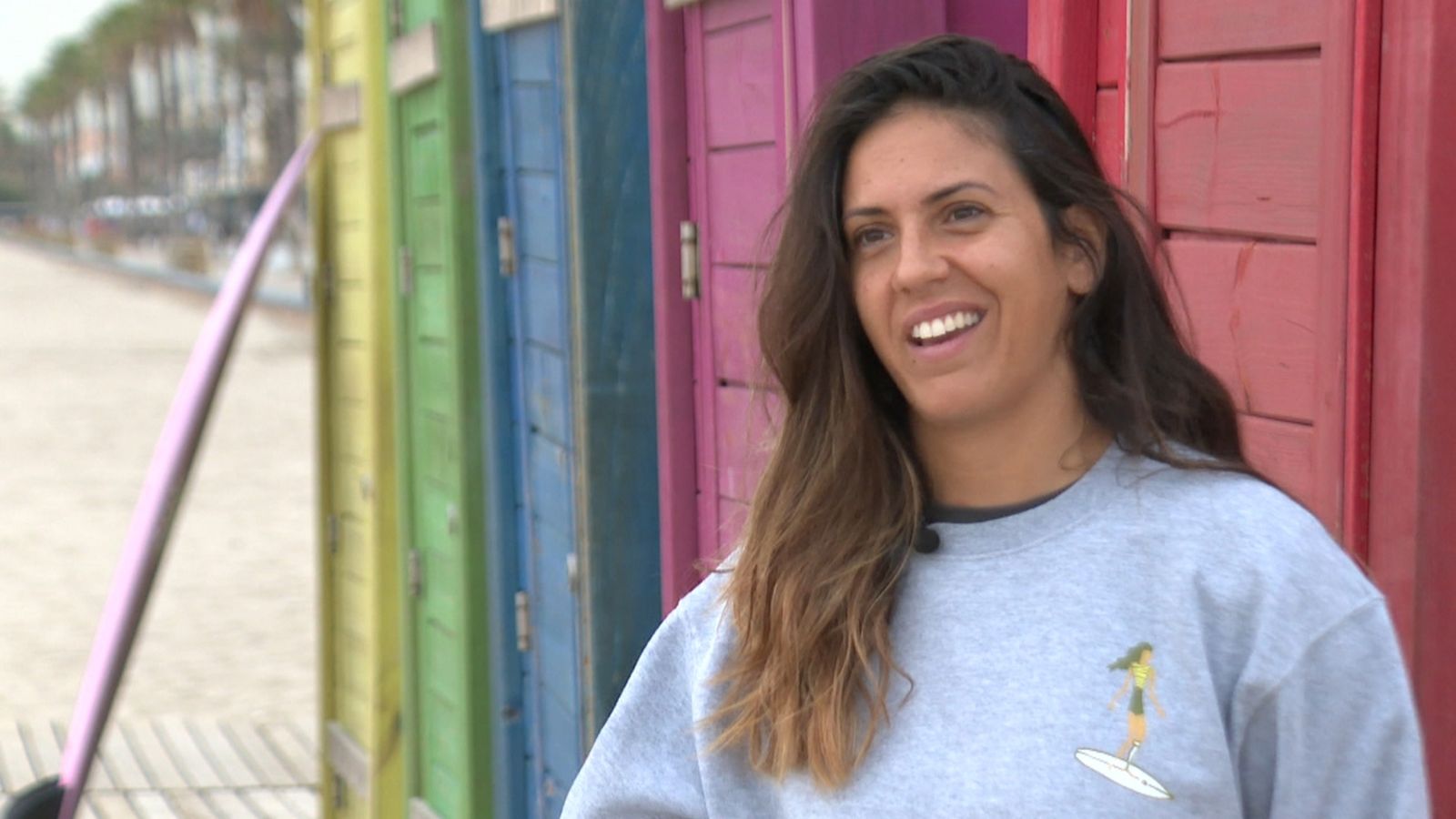 Mireia Cabanyes, surfista adaptada
