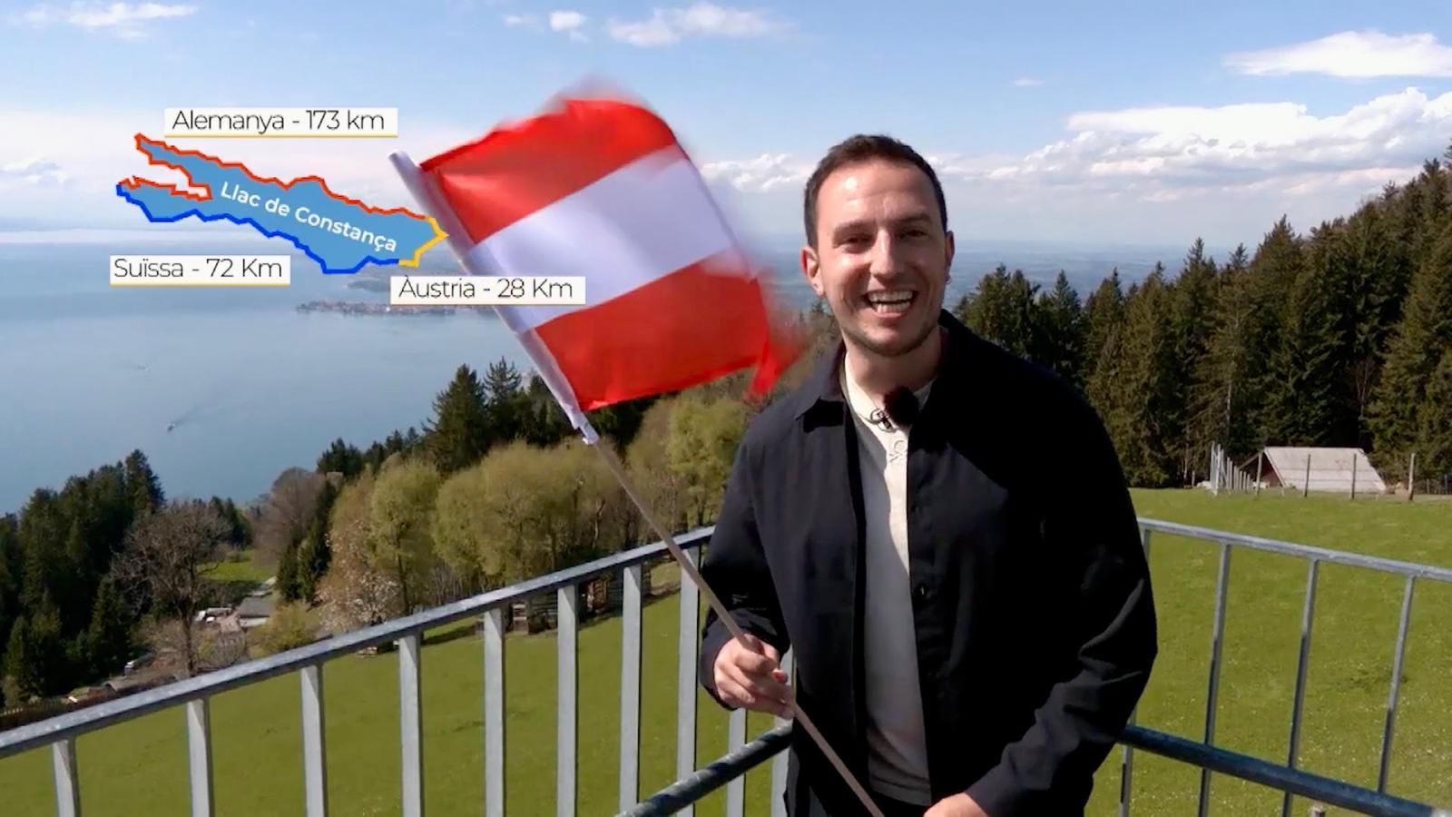 Enrique Tena és el reporter que ens acompanya per Constança este diumenge