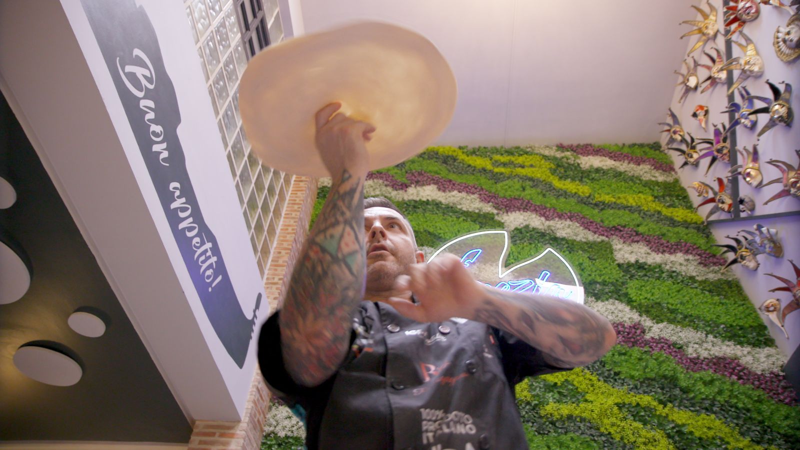 Acrobàcies amb pizzes