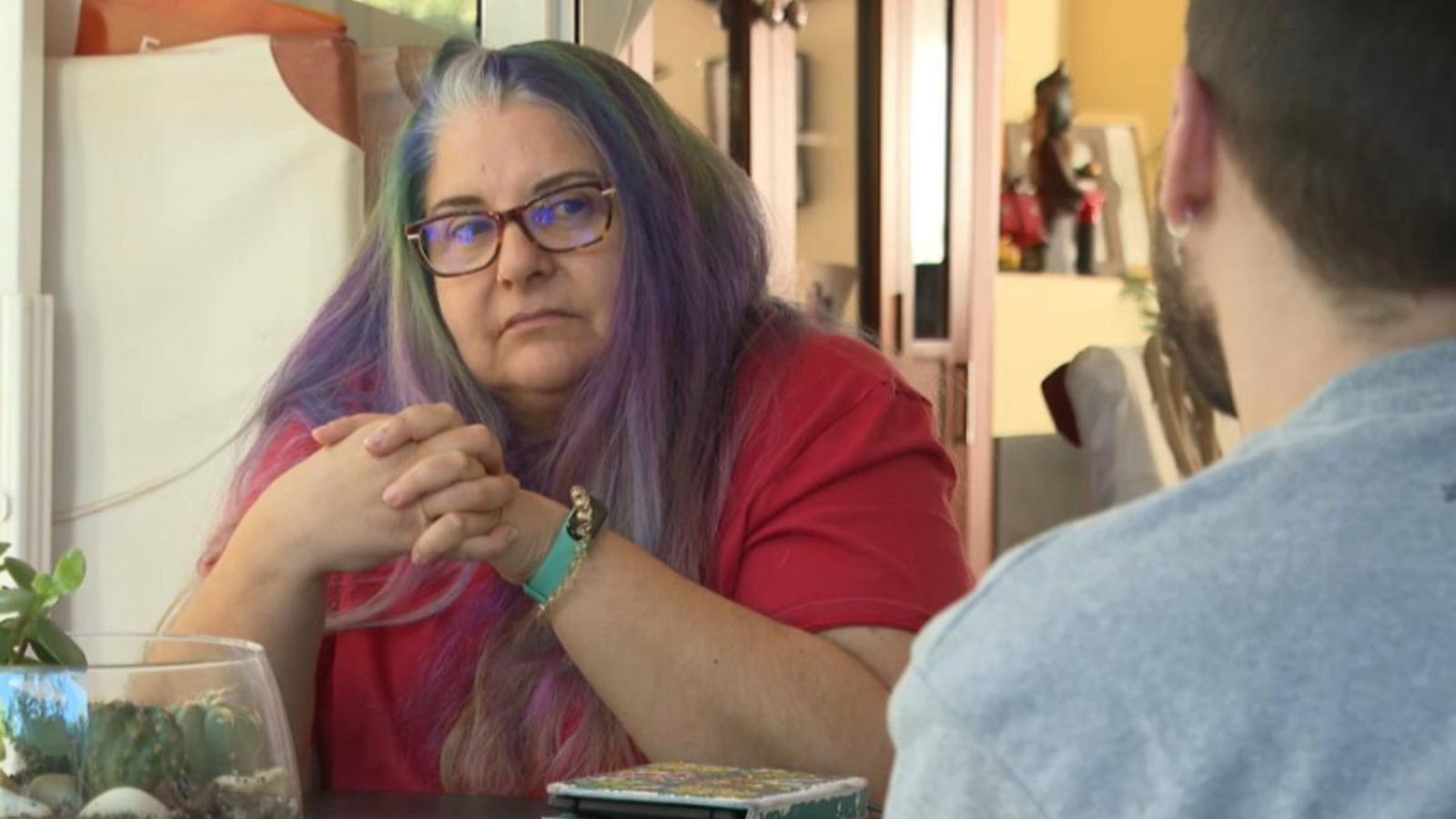 Les dones de 43 anys, el perfil dels malalts de covid persistent