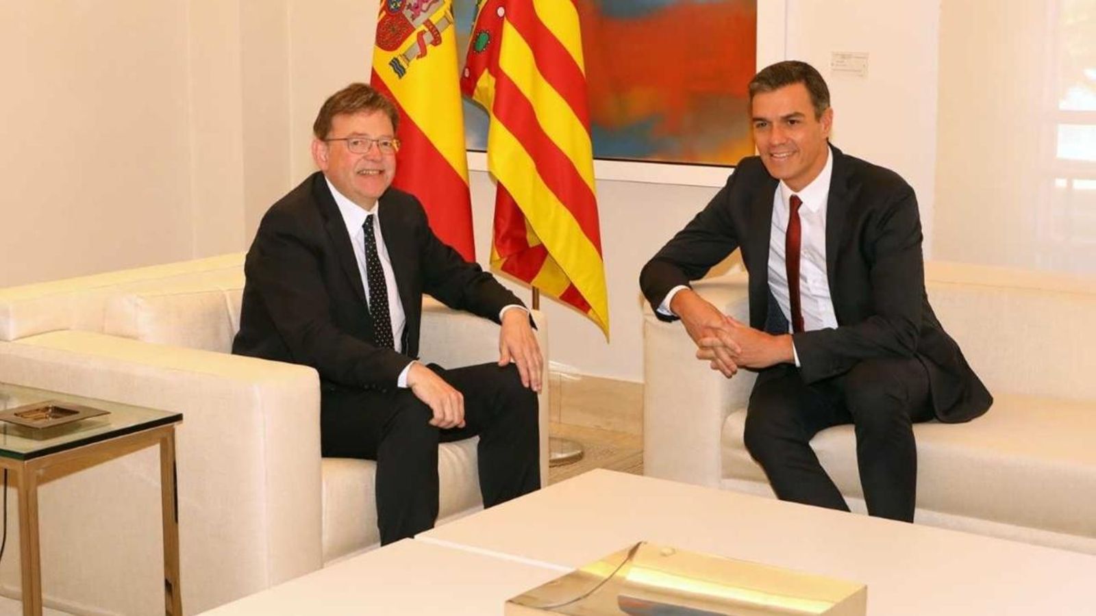 El president de la Generalitat, Ximo Puig, i de l'exeuciu central, Pedro Sánchez, en una reunió prèvia