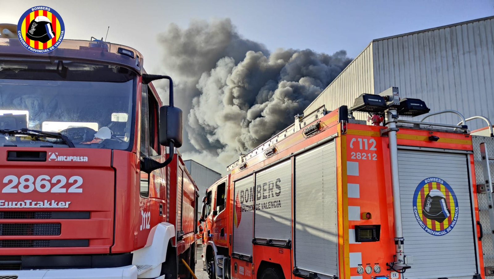 El Consorci de Bombers de València ha mobilitzat cinc dotacions de bombers al lloc dels fets